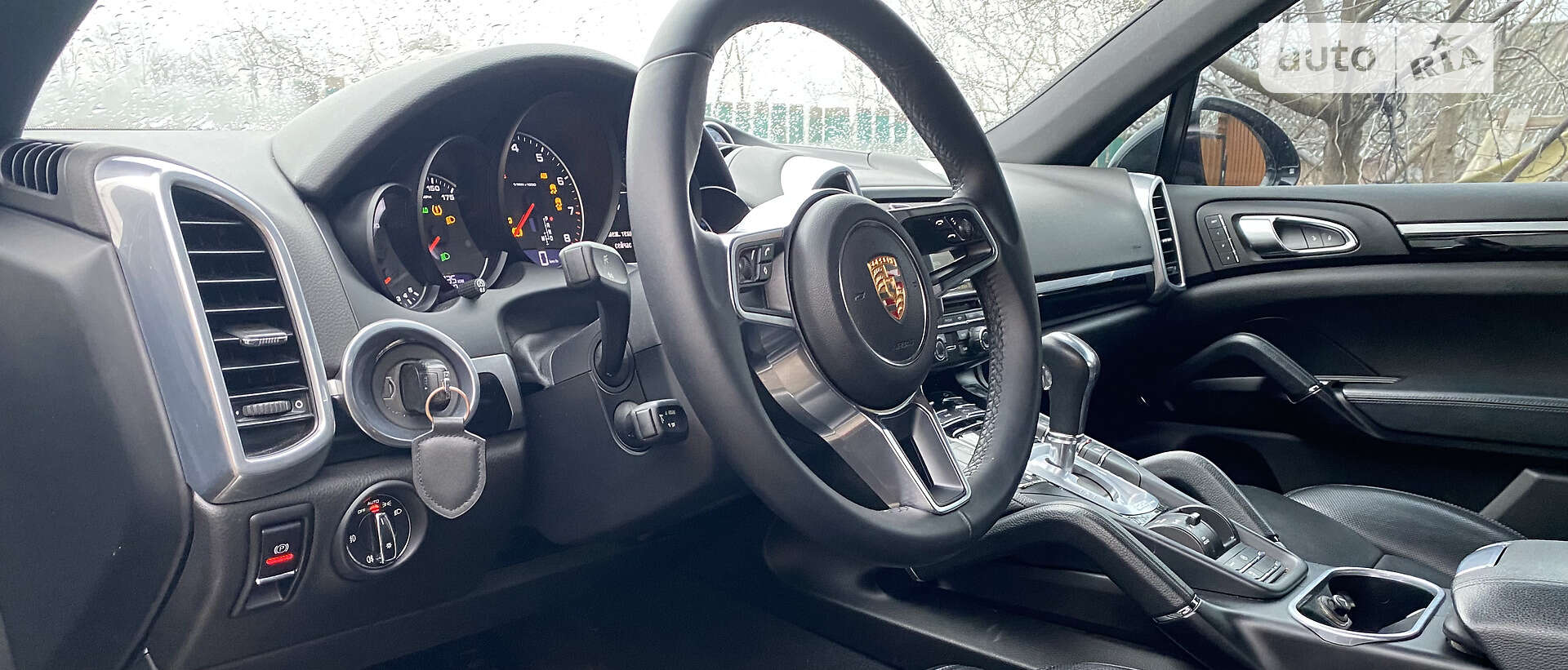 Porsche Cayenne 2015 VIN WP1AA2A28GLA04107 фото оголошення 18 з 26
