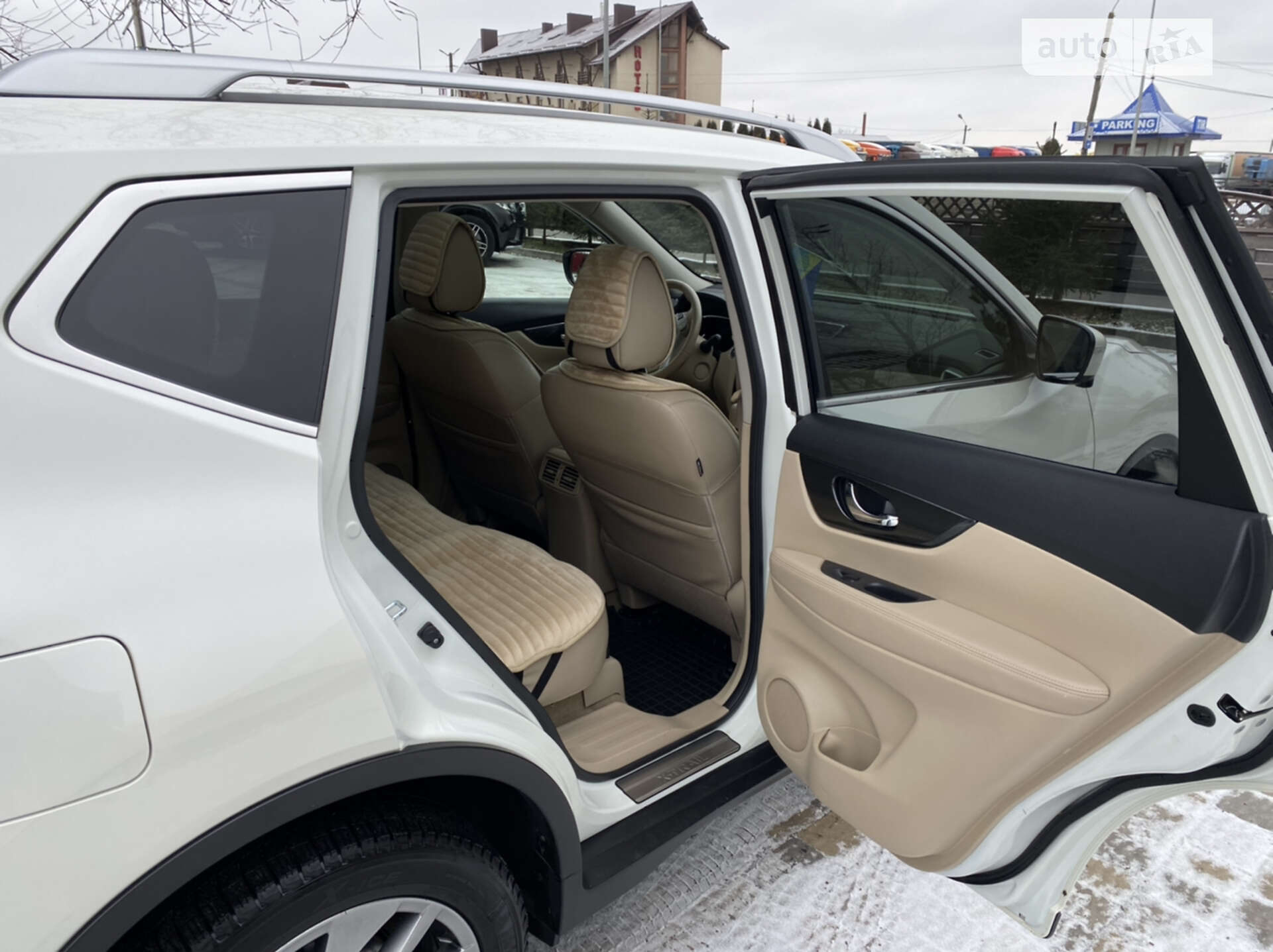 Nissan X-Trail 2015 VIN JN1TANT32U0000644 фото оголошення 23 з 65