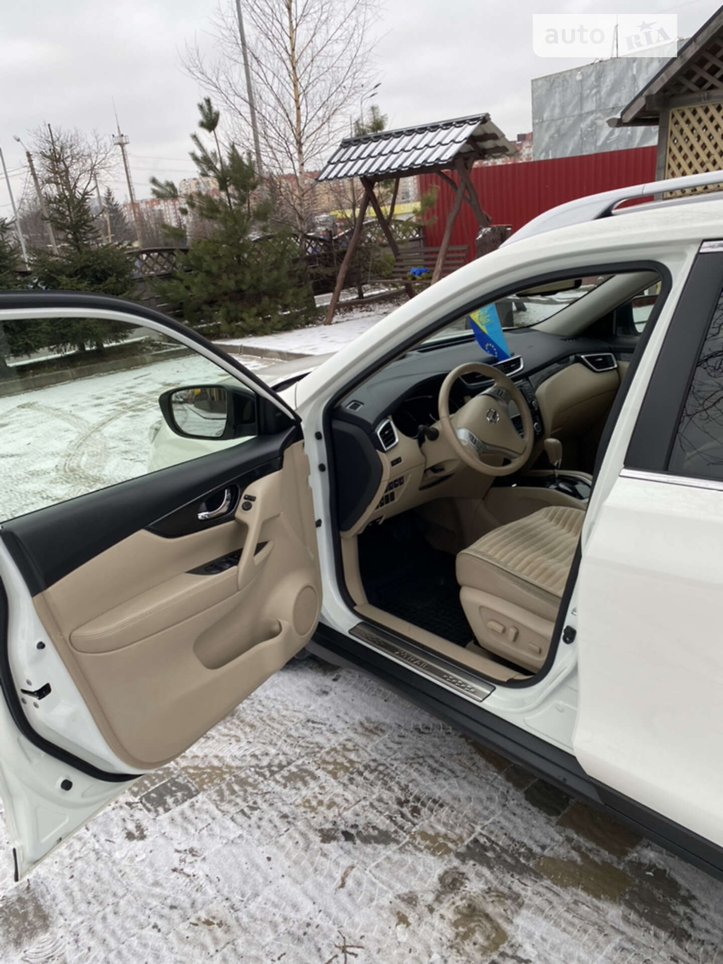 Nissan X-Trail 2015 VIN JN1TANT32U0000644 фото оголошення 20 з 65