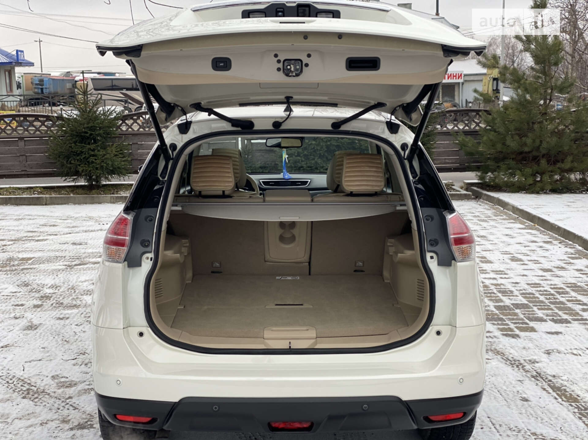 Nissan X-Trail 2015 VIN JN1TANT32U0000644 фото оголошення 24 з 65