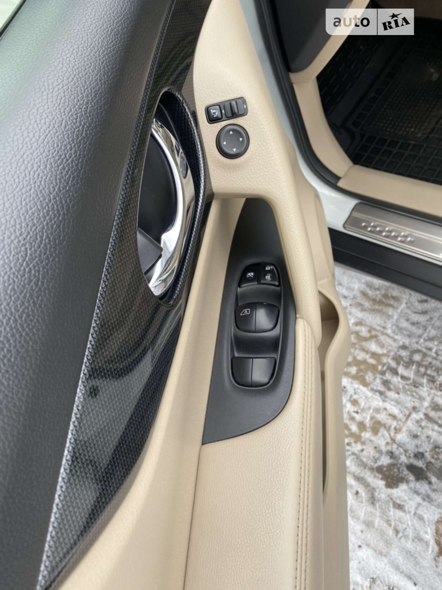 Nissan X-Trail 2015 VIN JN1TANT32U0000644 фото оголошення 38 з 65