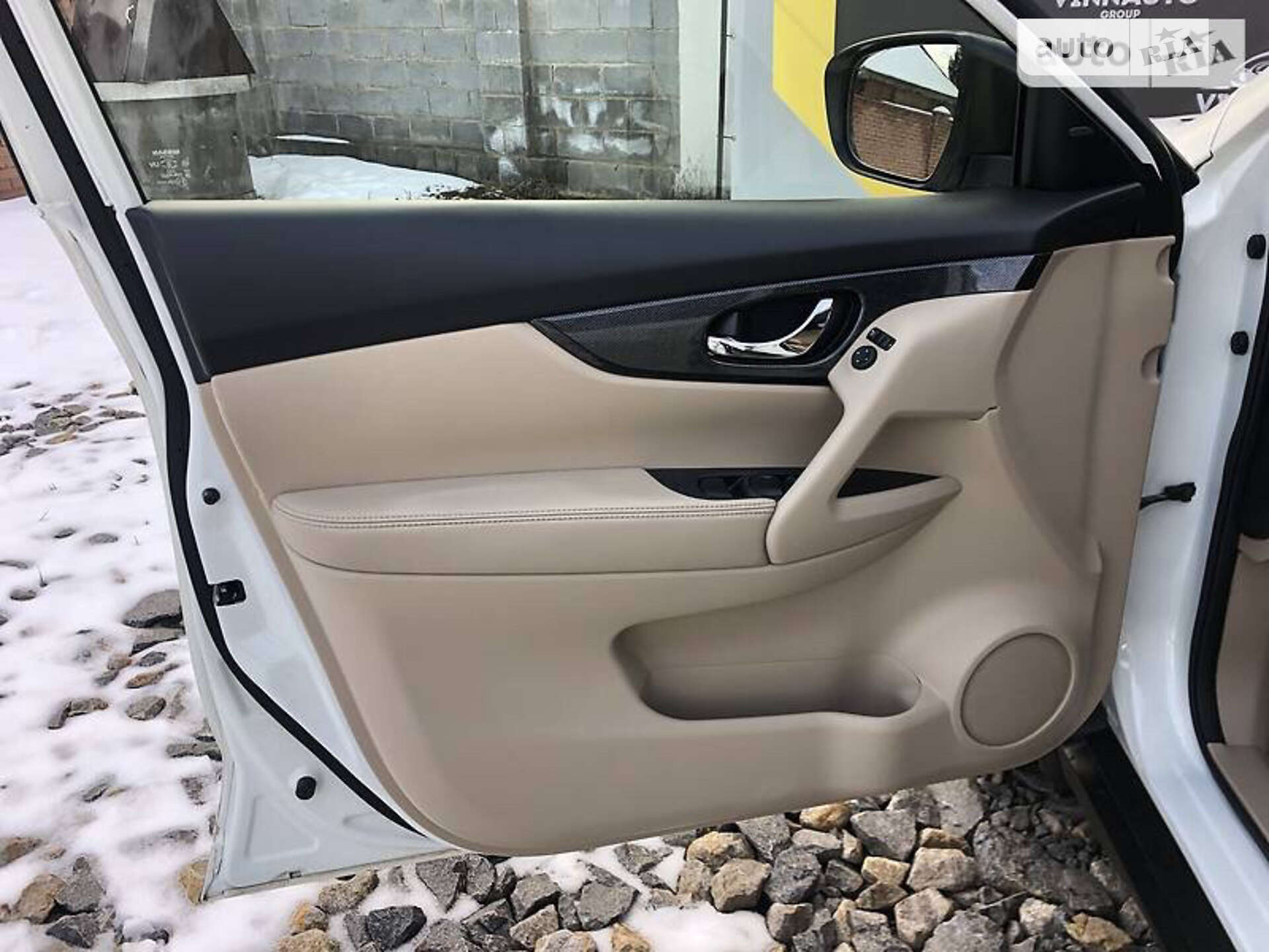 Nissan X-Trail 2015 VIN JN1TANT32U0000644 фото оголошення 48 з 65