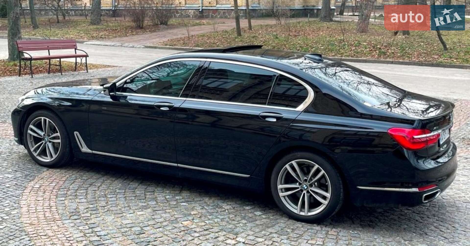 BMW 7 Series 2016 VIN WBA7F2C52GG420440 фото оголошення 16 з 47