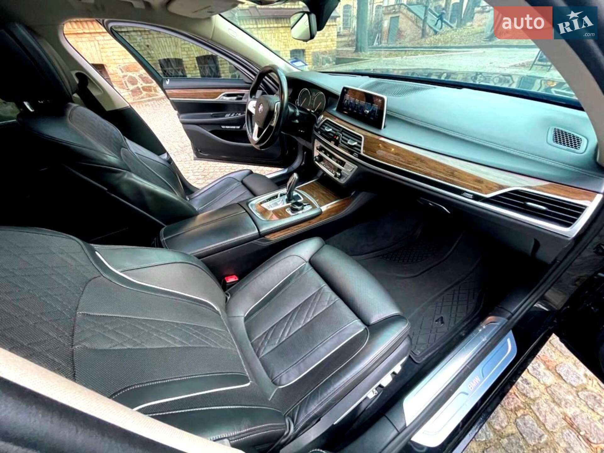 BMW 7 Series 2016 VIN WBA7F2C52GG420440 фото оголошення 6 з 47