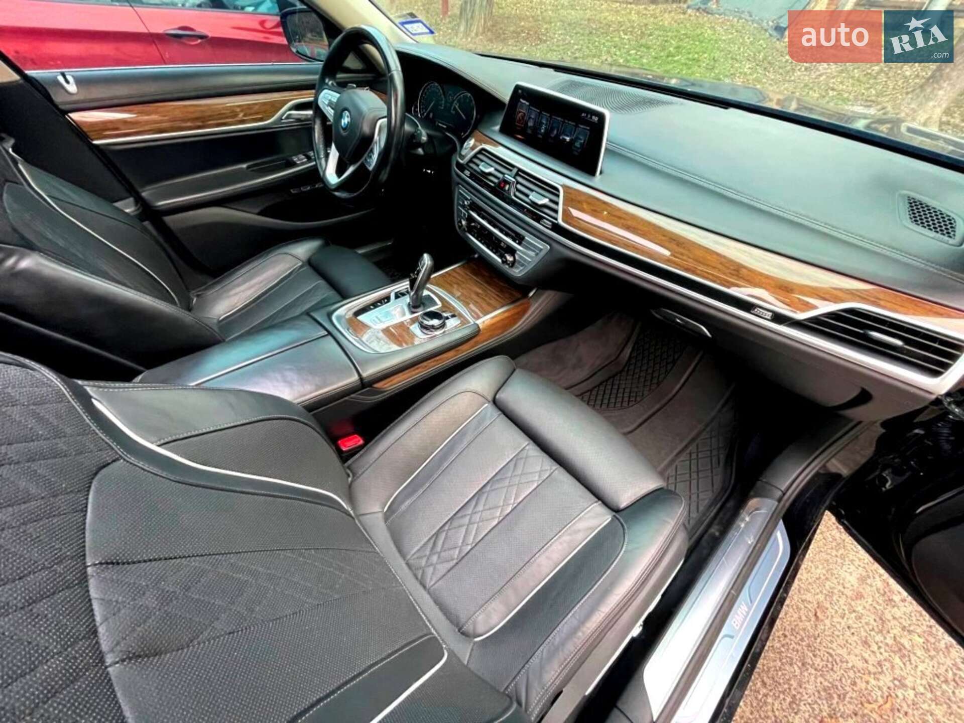 BMW 7 Series 2016 VIN WBA7F2C52GG420440 фото оголошення 26 з 47