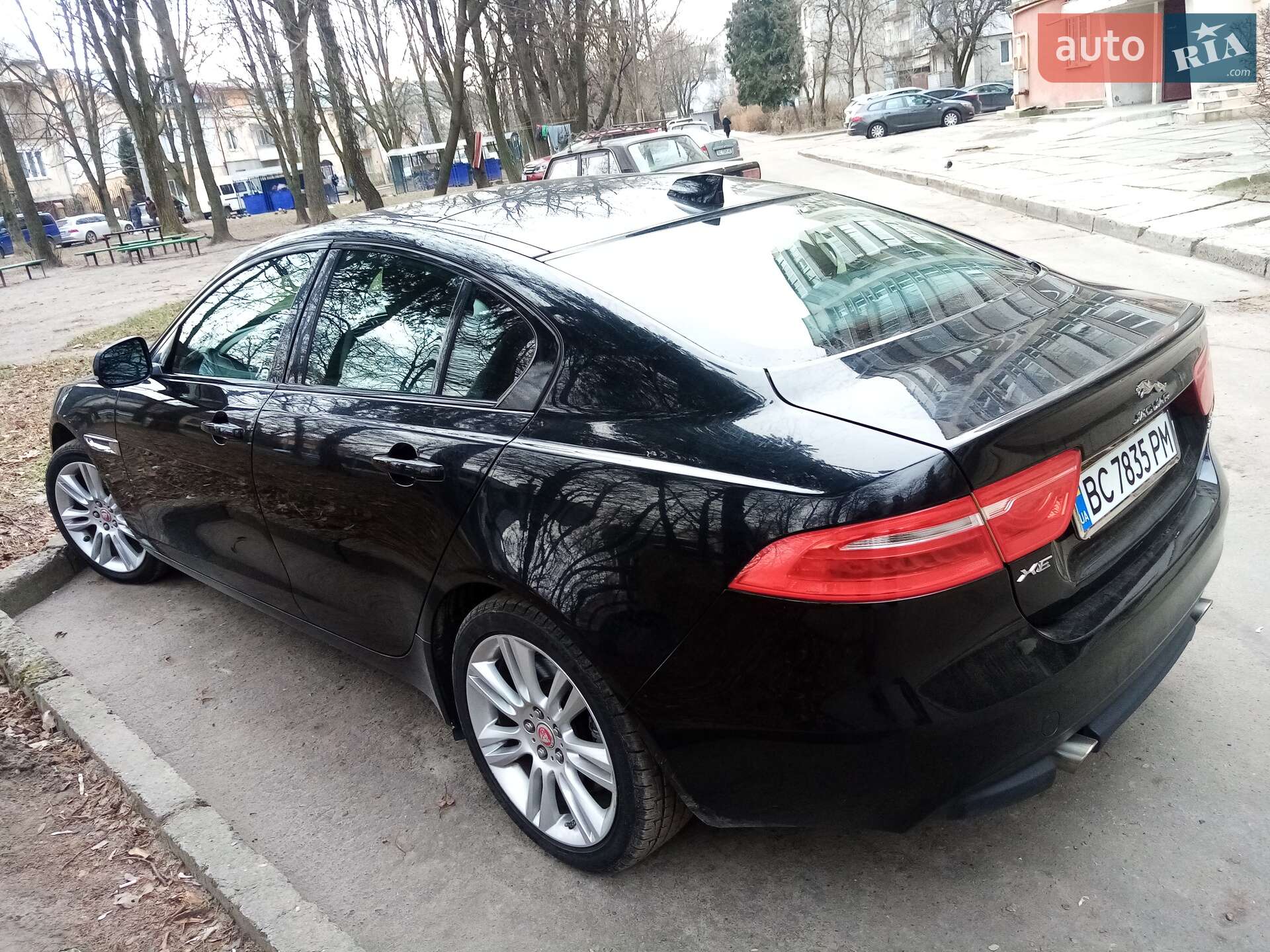 Jaguar XE 2019 VIN SAJAS4FX1KCP52772 фото оголошення 36 з 49