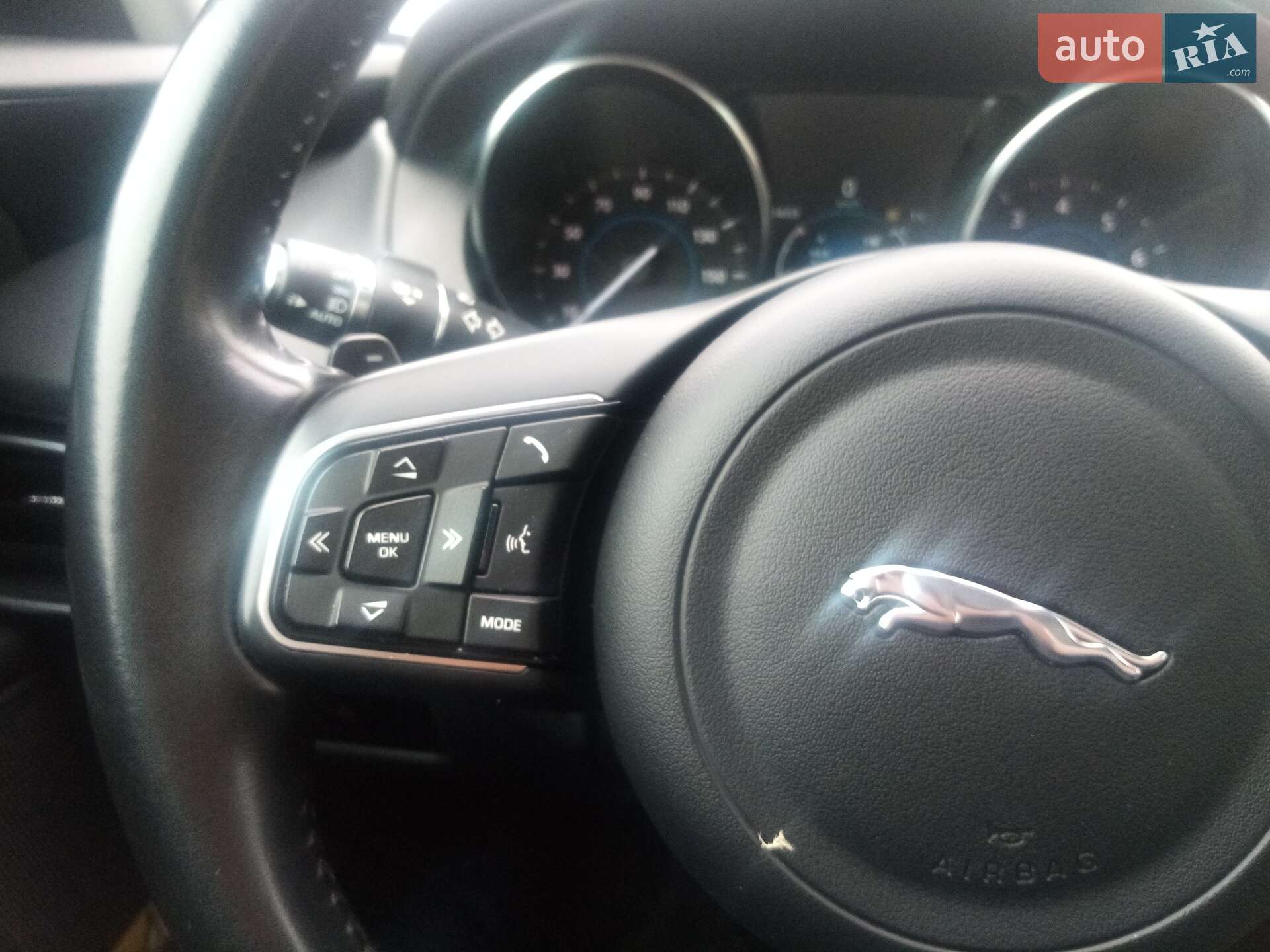 Jaguar XE 2019 VIN SAJAS4FX1KCP52772 фото оголошення 43 з 49