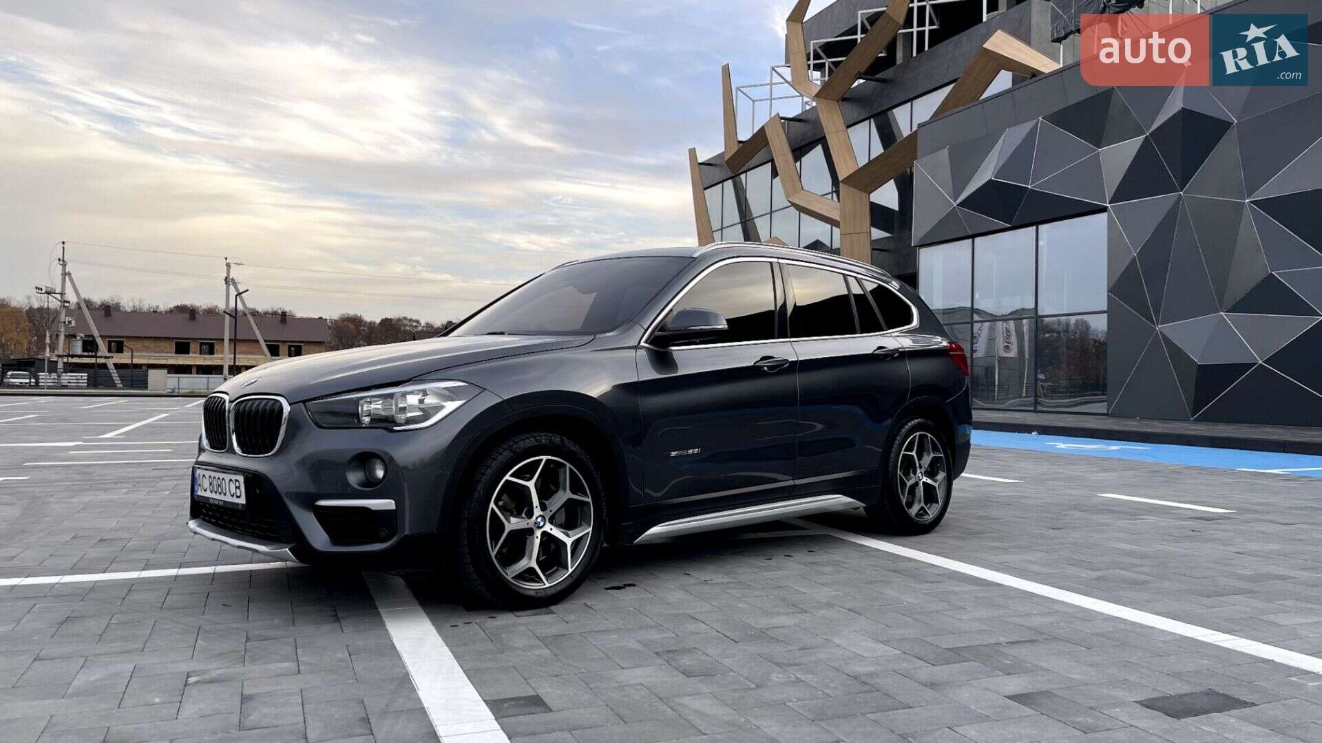 BMW X1 2016 VIN WBXHU7C3XHP924764 фото оголошення 17 з 56