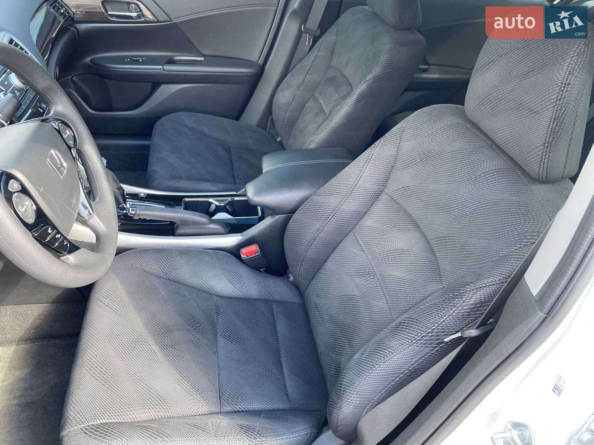 Honda Accord 2016 VIN JHMCR6F35HC015965 фото оголошення 7 з 14