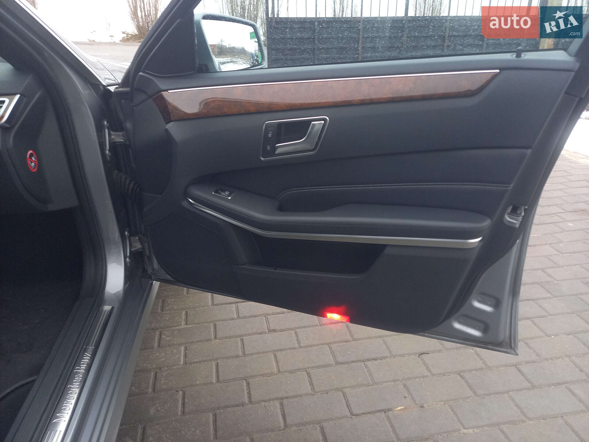 Mercedes-Benz E-Class 2014 VIN WDD2122051B009711 фото оголошення 24 з 30