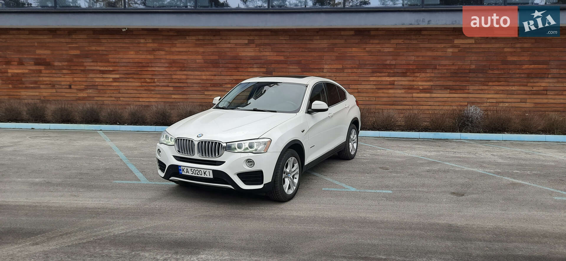 BMW X4 2016 VIN 5UXXW3C55G0R22701 фото оголошення 3 з 40