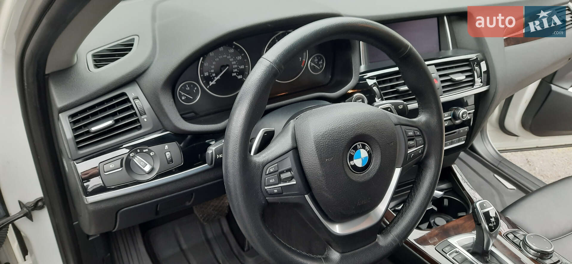 BMW X4 2016 VIN 5UXXW3C55G0R22701 фото оголошення 23 з 40