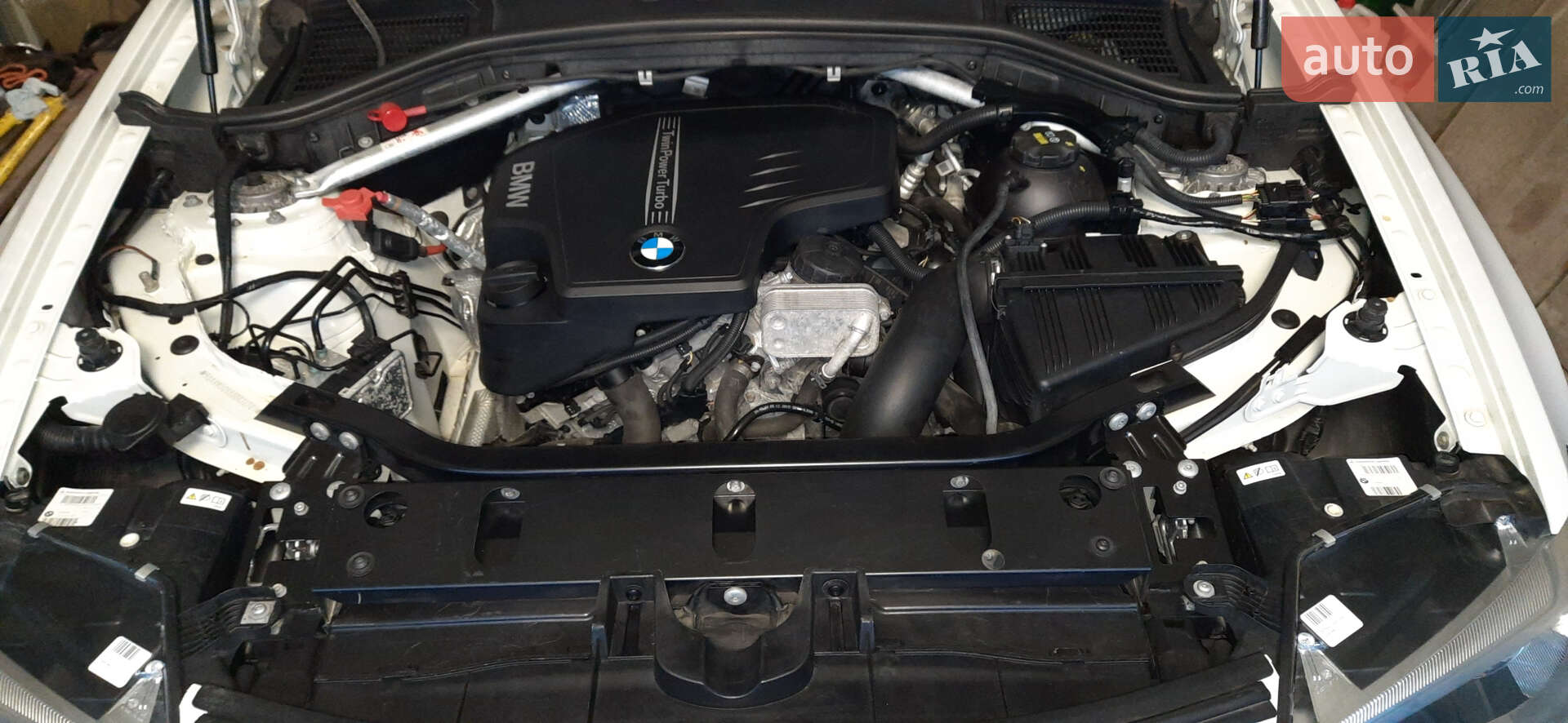 BMW X4 2016 VIN 5UXXW3C55G0R22701 фото оголошення 34 з 40