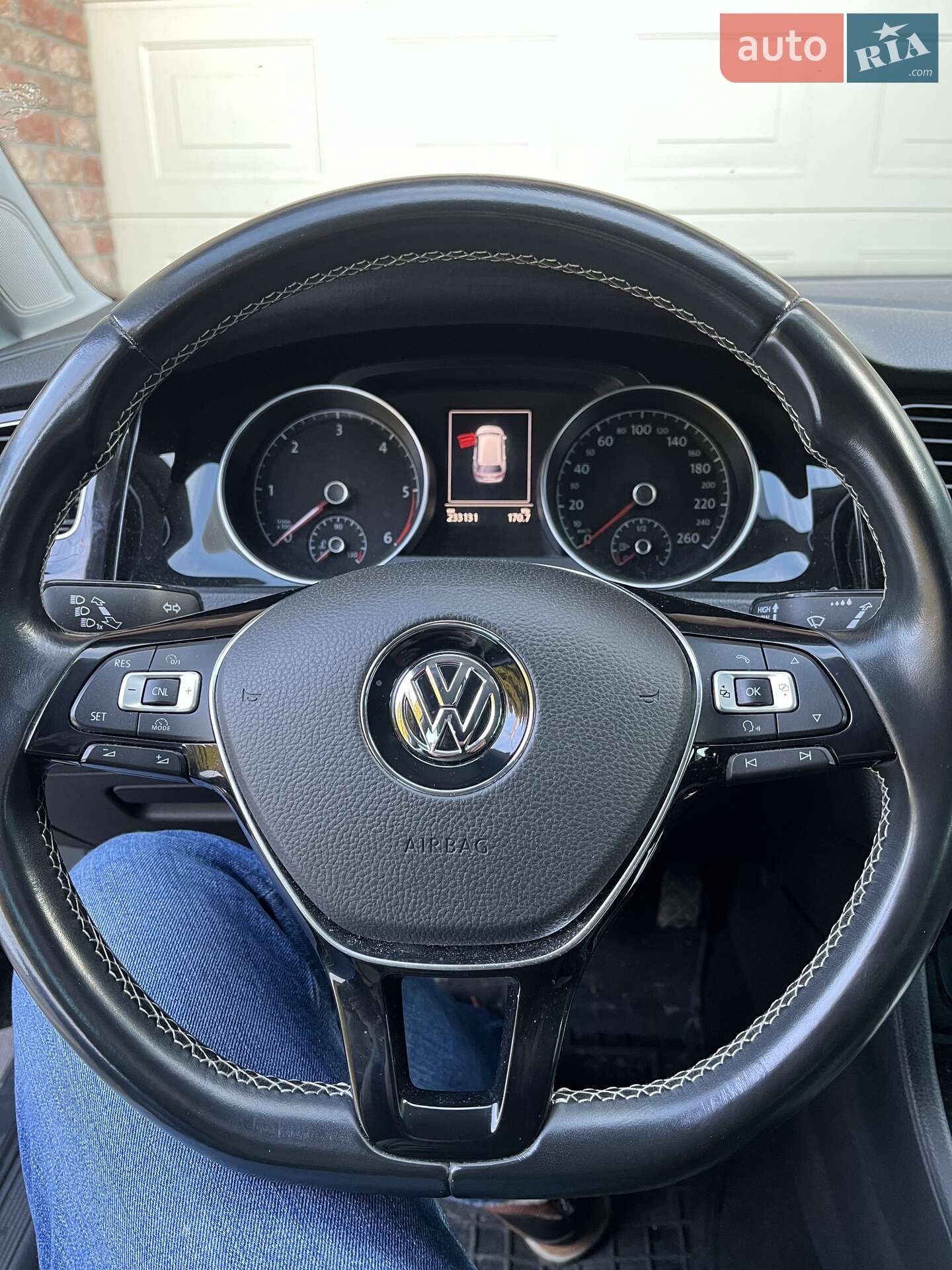 Volkswagen Golf 2014 VIN WVWZZZAUZFP524341 фото оголошення 9 з 39