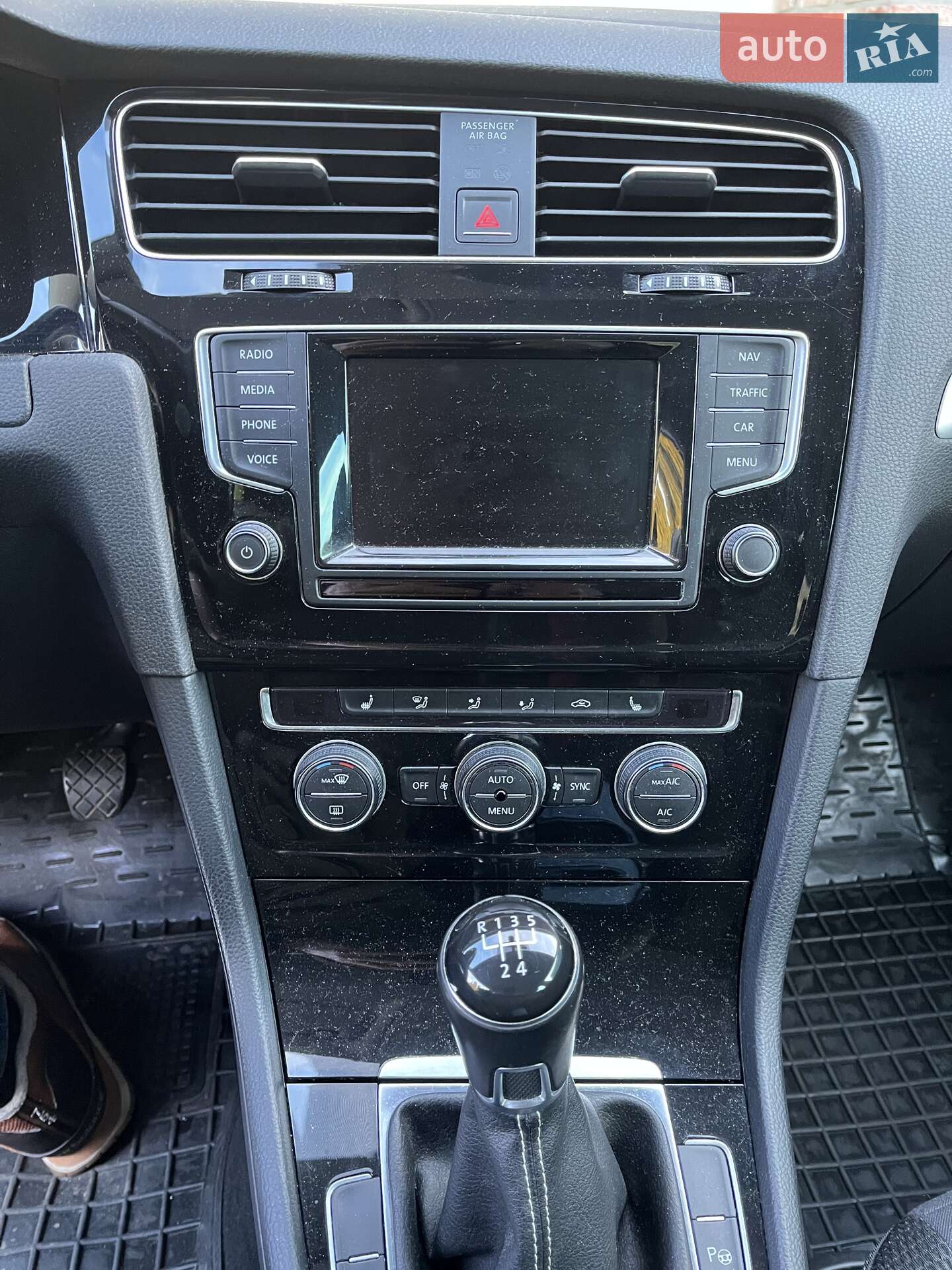 Volkswagen Golf 2014 VIN WVWZZZAUZFP524341 фото оголошення 7 з 39
