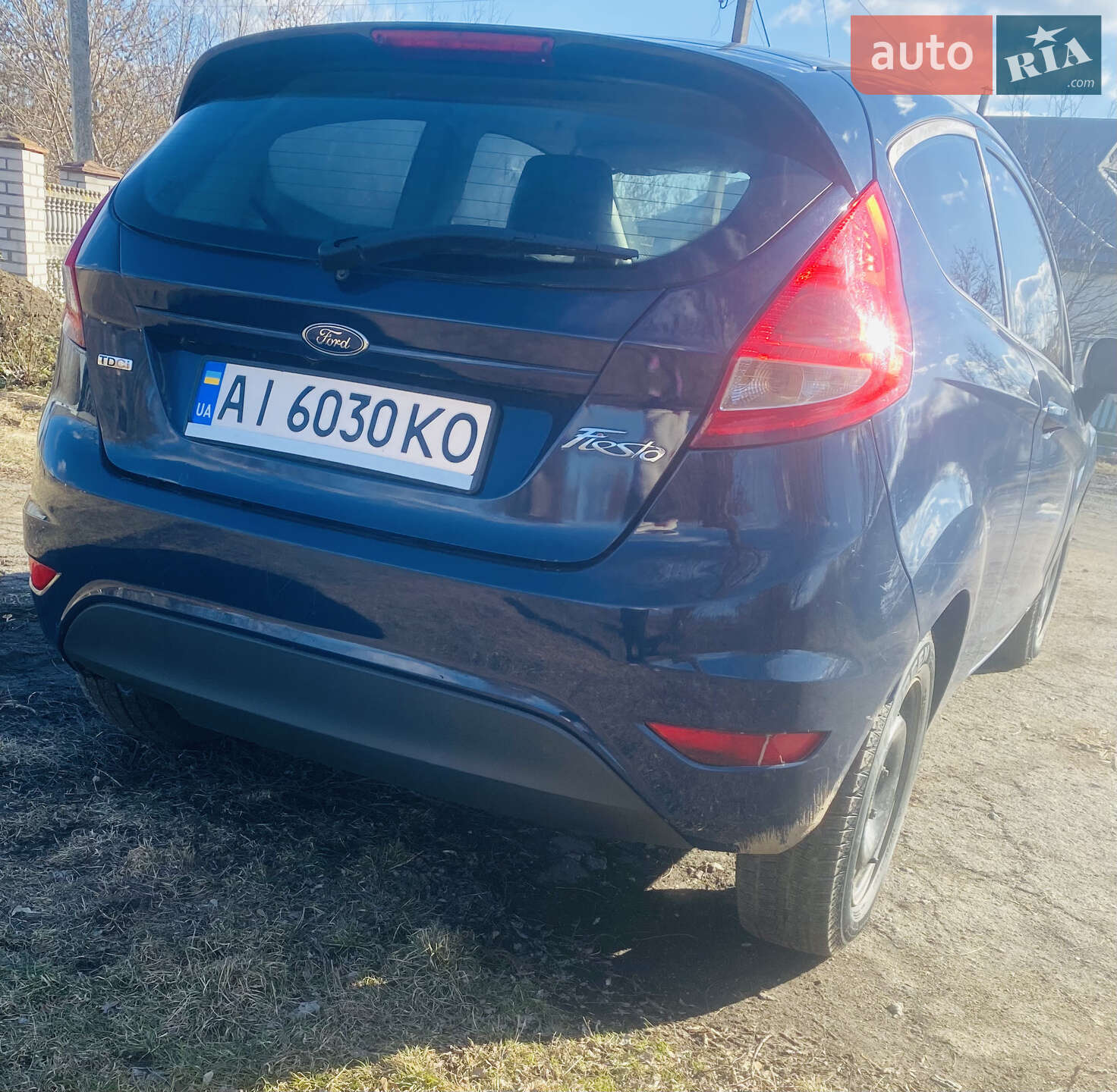 Ford Fiesta 2010 VIN WF0GXXGAJGAJ41667 фото оголошення 3 з 17