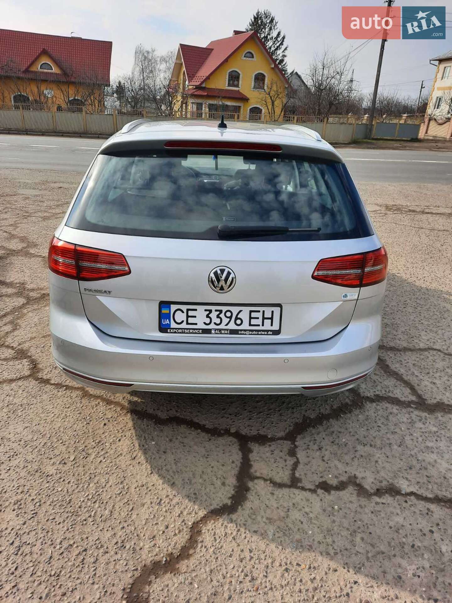 Volkswagen Passat 2018 VIN WVWZZZ3CZKE052304 фото оголошення 4 з 8