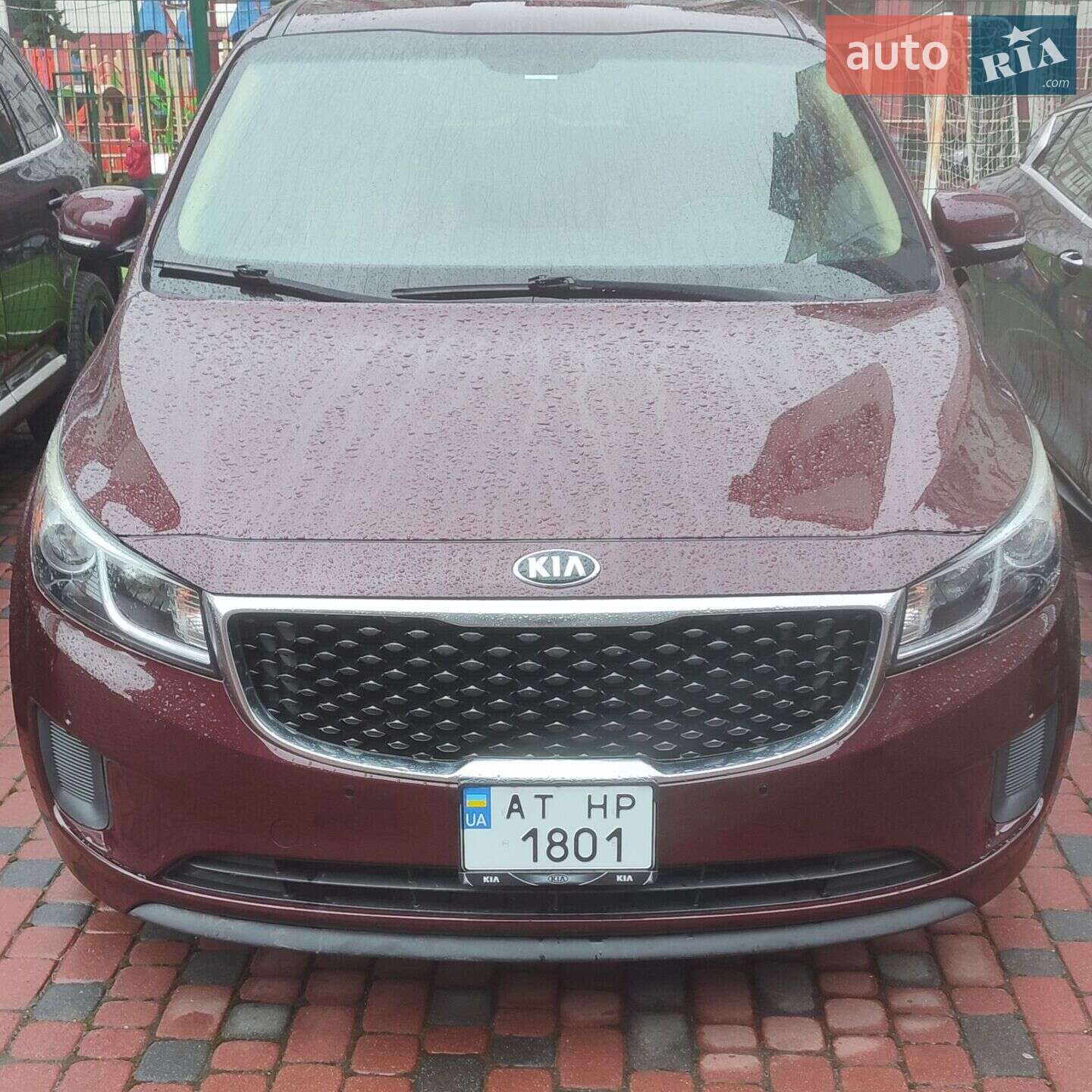 Kia Sedona 2017 VIN KNDMB5C13H6313372 фото оголошення 2 з 17