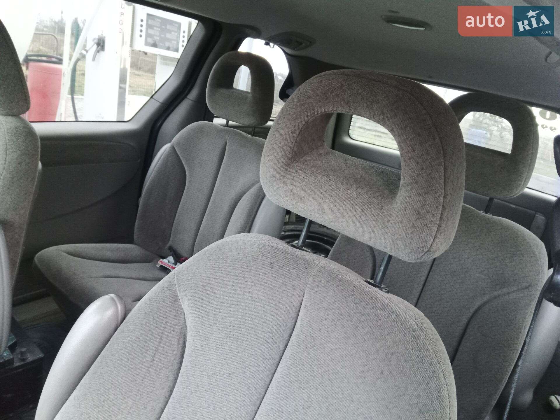 Chrysler Voyager 2001 VIN 1C8GYN2BX1U124269 фото оголошення 3 з 14