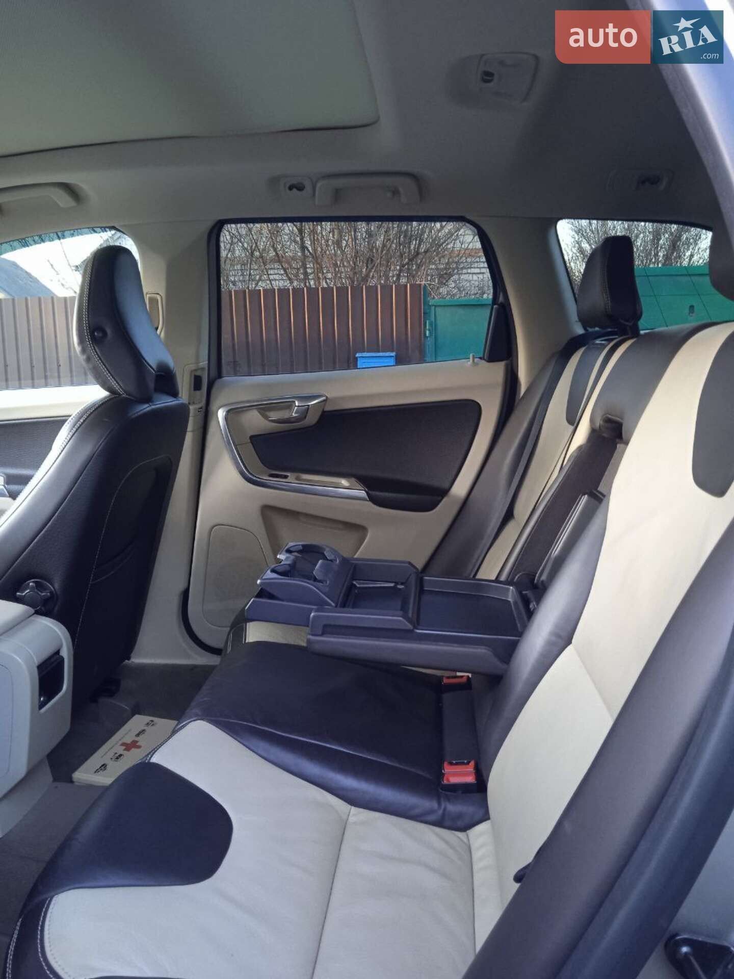 Volvo XC60 2012 VIN YV4952DL8C2343640 фото оголошення 37 з 37