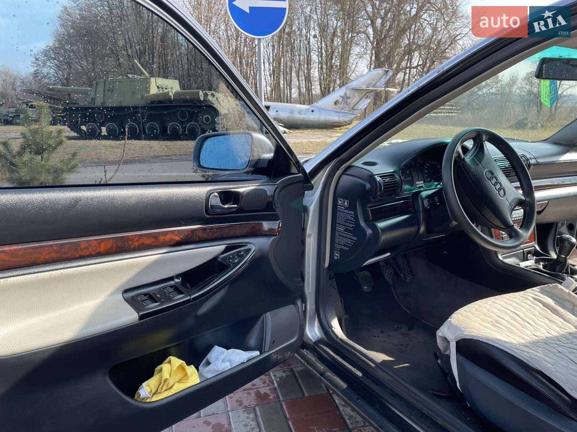 Audi A4 1996 VIN WAUZZZ8DZTA133581 фото оголошення 3 з 16