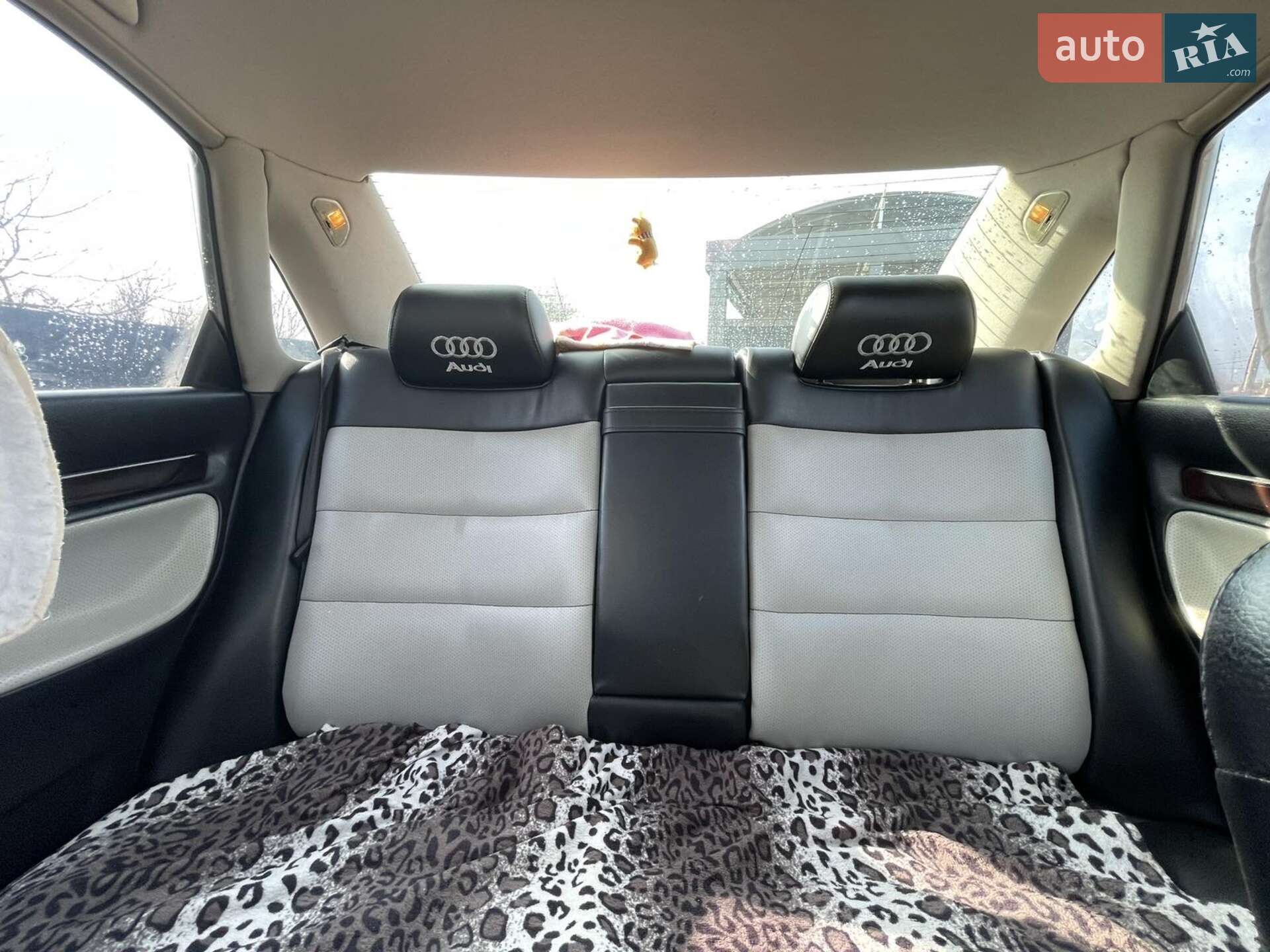 Audi A4 1996 VIN WAUZZZ8DZTA133581 фото оголошення 4 з 16