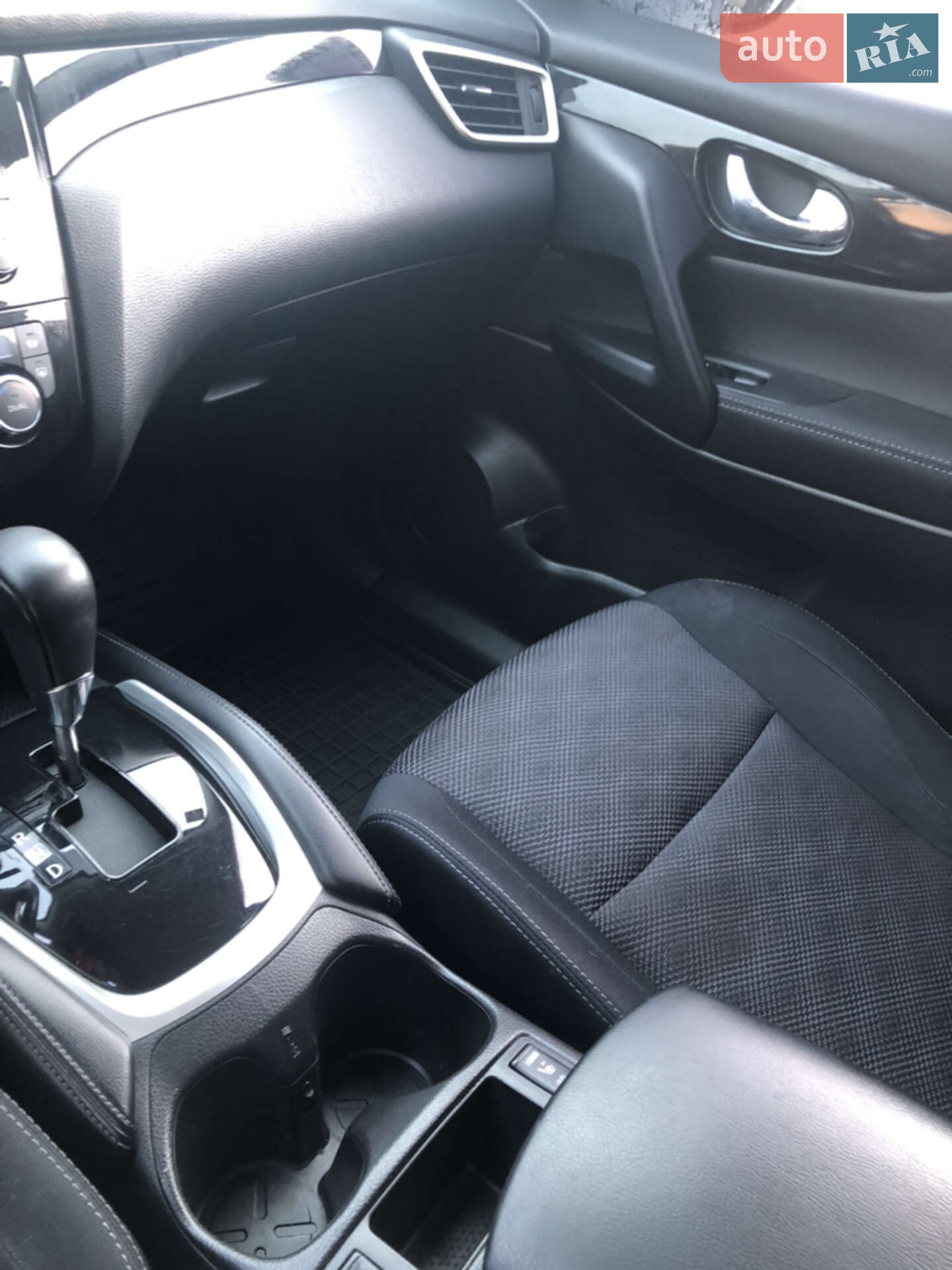 Nissan Qashqai 2015 VIN SJNFDAJ11U1409595 фото оголошення 2 з 19