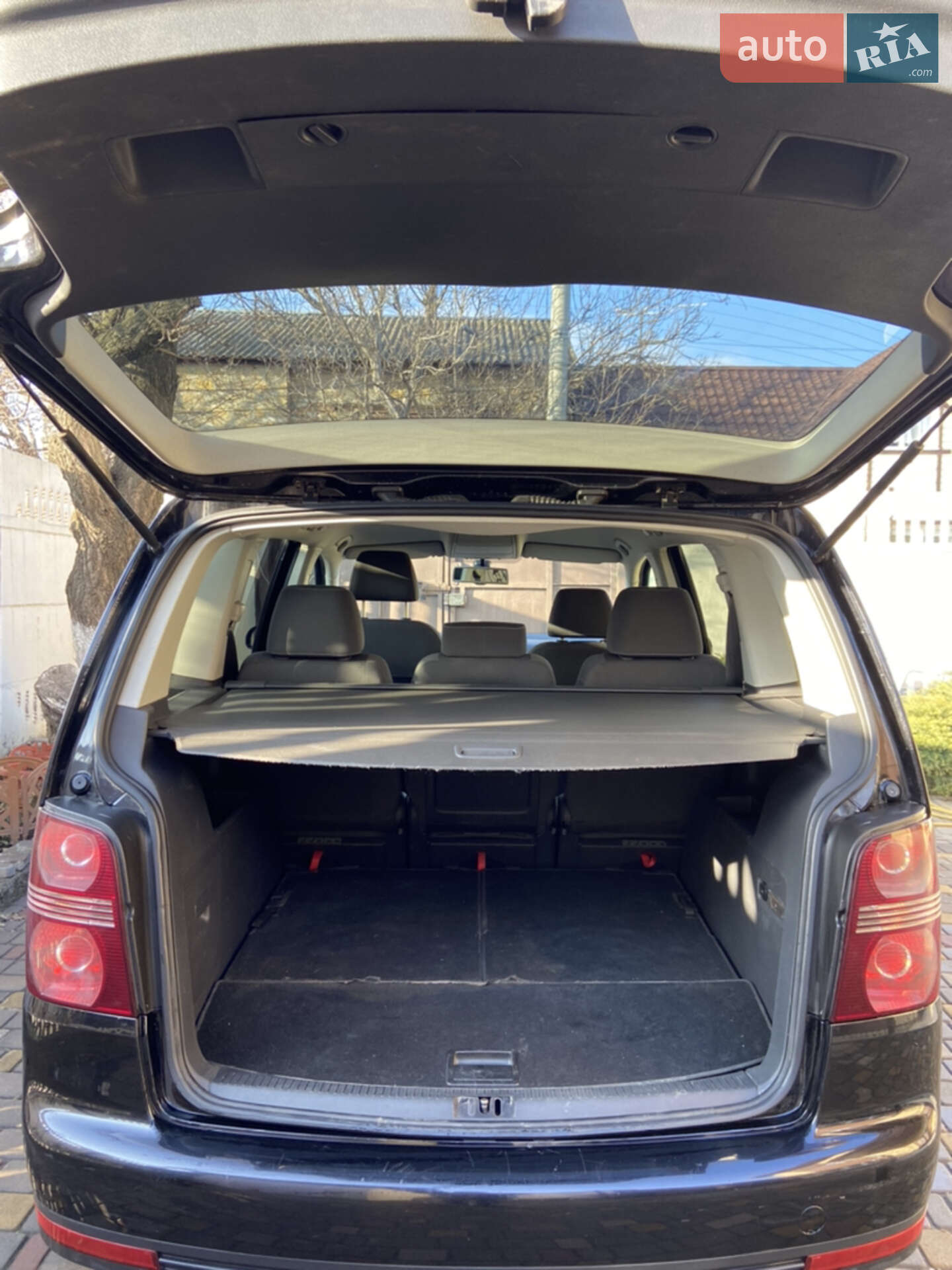 Volkswagen Touran 2009 VIN WVGZZZ1TZ9W084094 фото оголошення 18 з 37