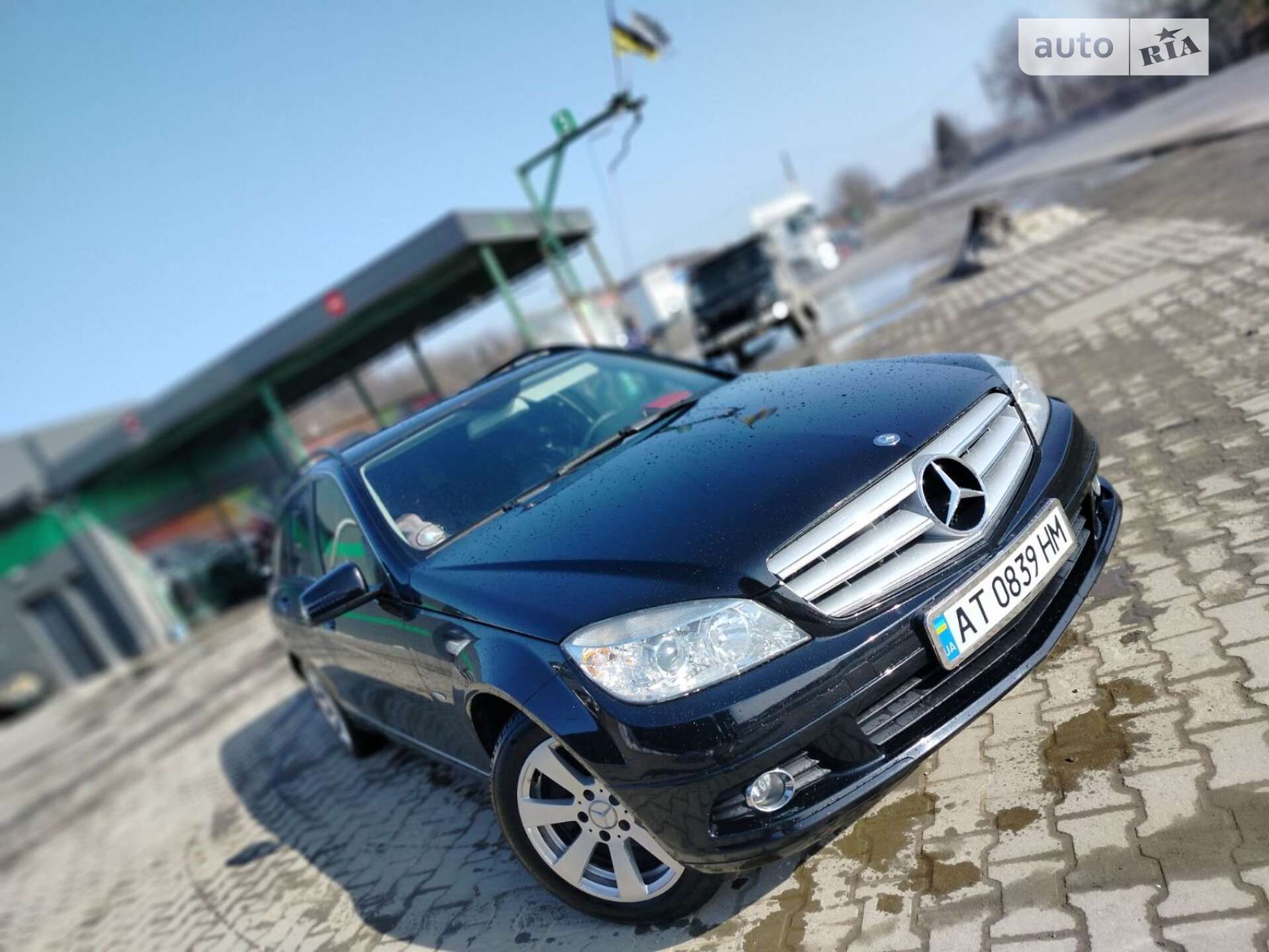 Mercedes-Benz C-Class 2010 VIN WDD2042011F515877 фото оголошення 6 з 9