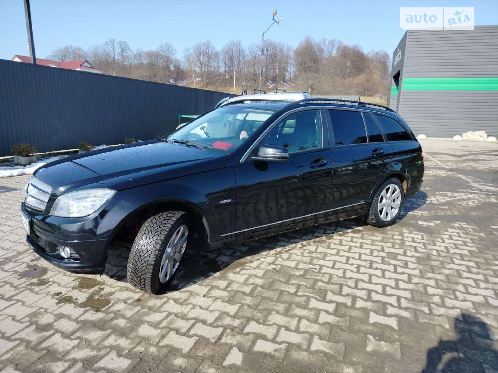 Mercedes-Benz C-Class 2010 VIN WDD2042011F515877 фото оголошення 2 з 9