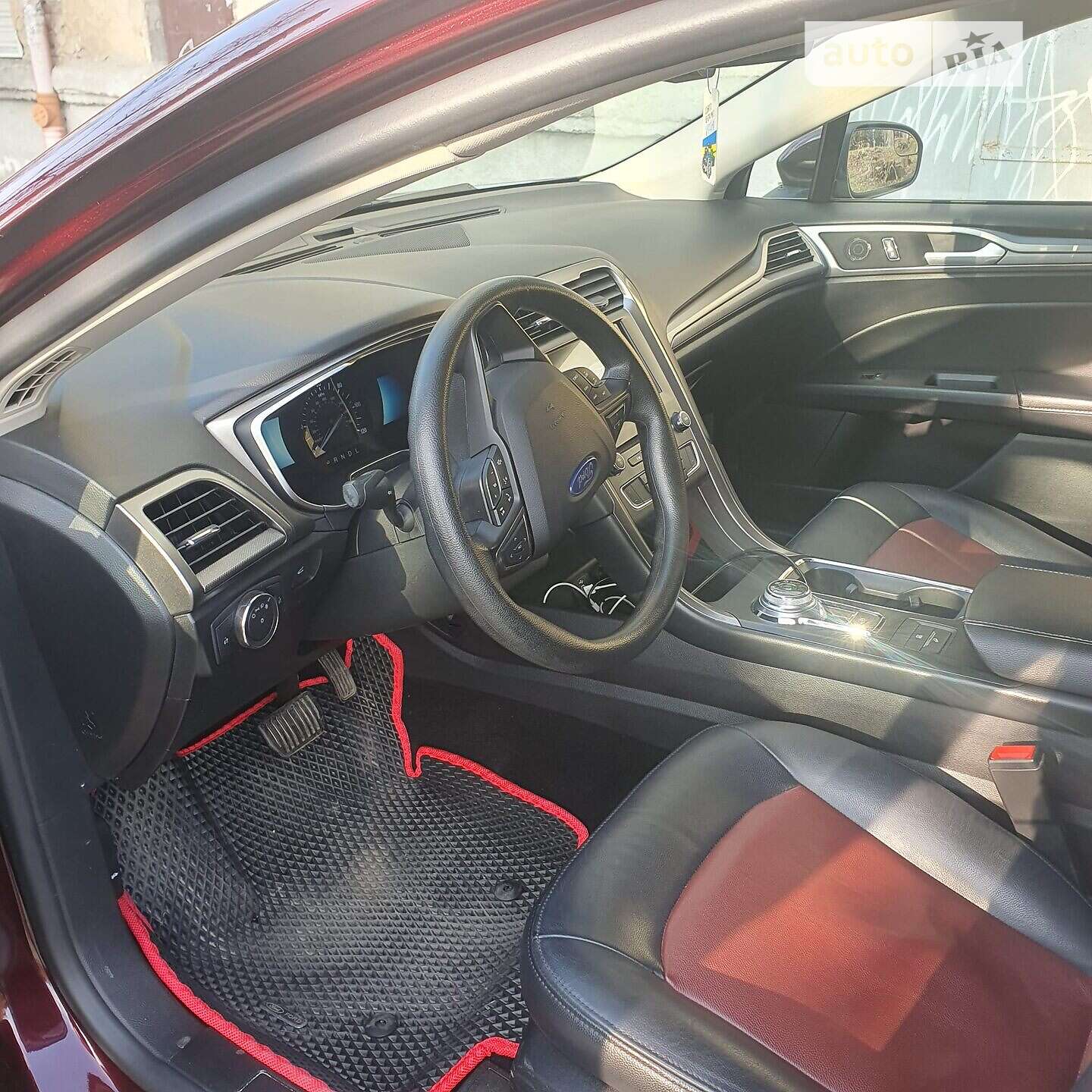 Ford Fusion 2018 VIN 3FA6P0LU7JR225141 фото оголошення 15 з 20