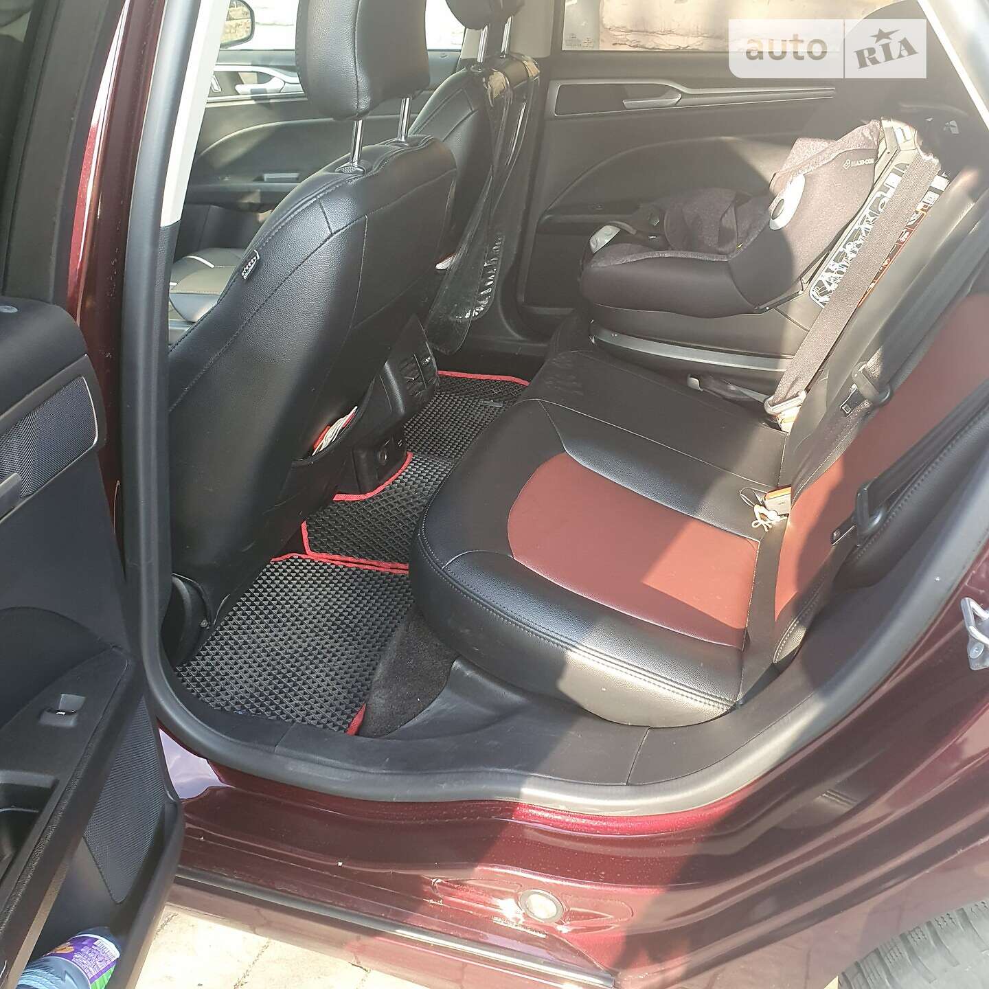 Ford Fusion 2018 VIN 3FA6P0LU7JR225141 фото оголошення 17 з 20