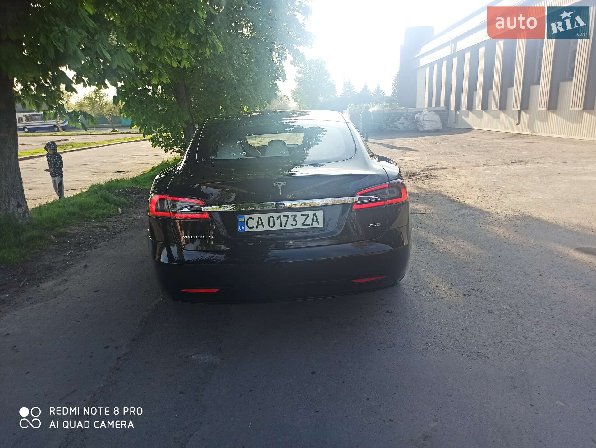 Tesla Model S 2017 VIN 5YJSA1E29HF229876 фото оголошення 4 з 23