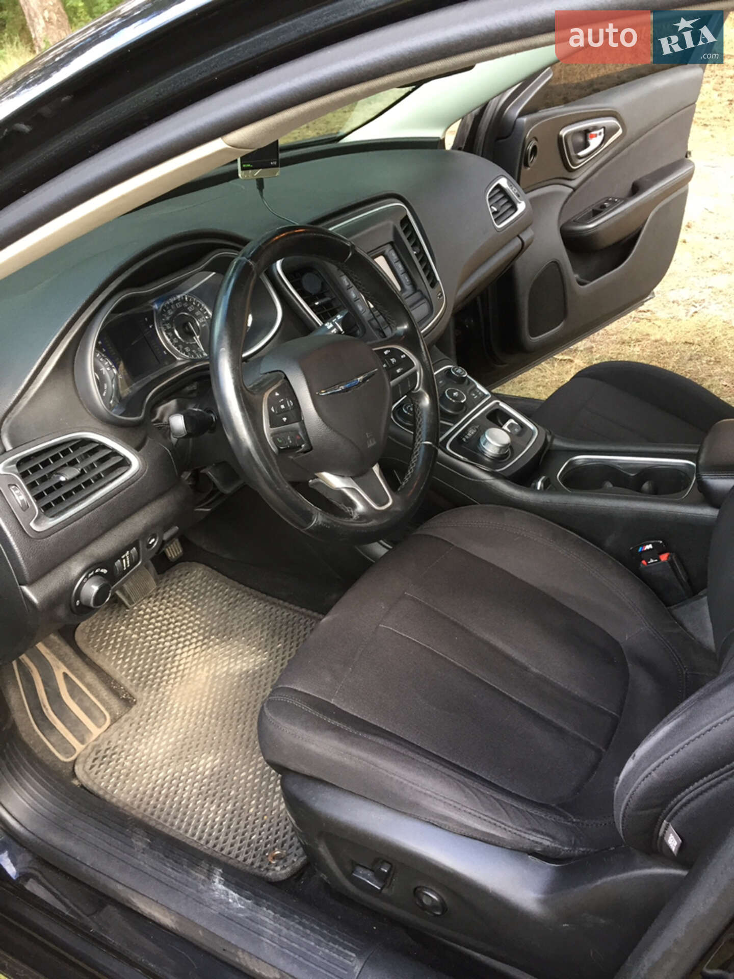 Chrysler 200 2014 VIN 1C3CCCAB5FN599032 фото оголошення 10 з 27
