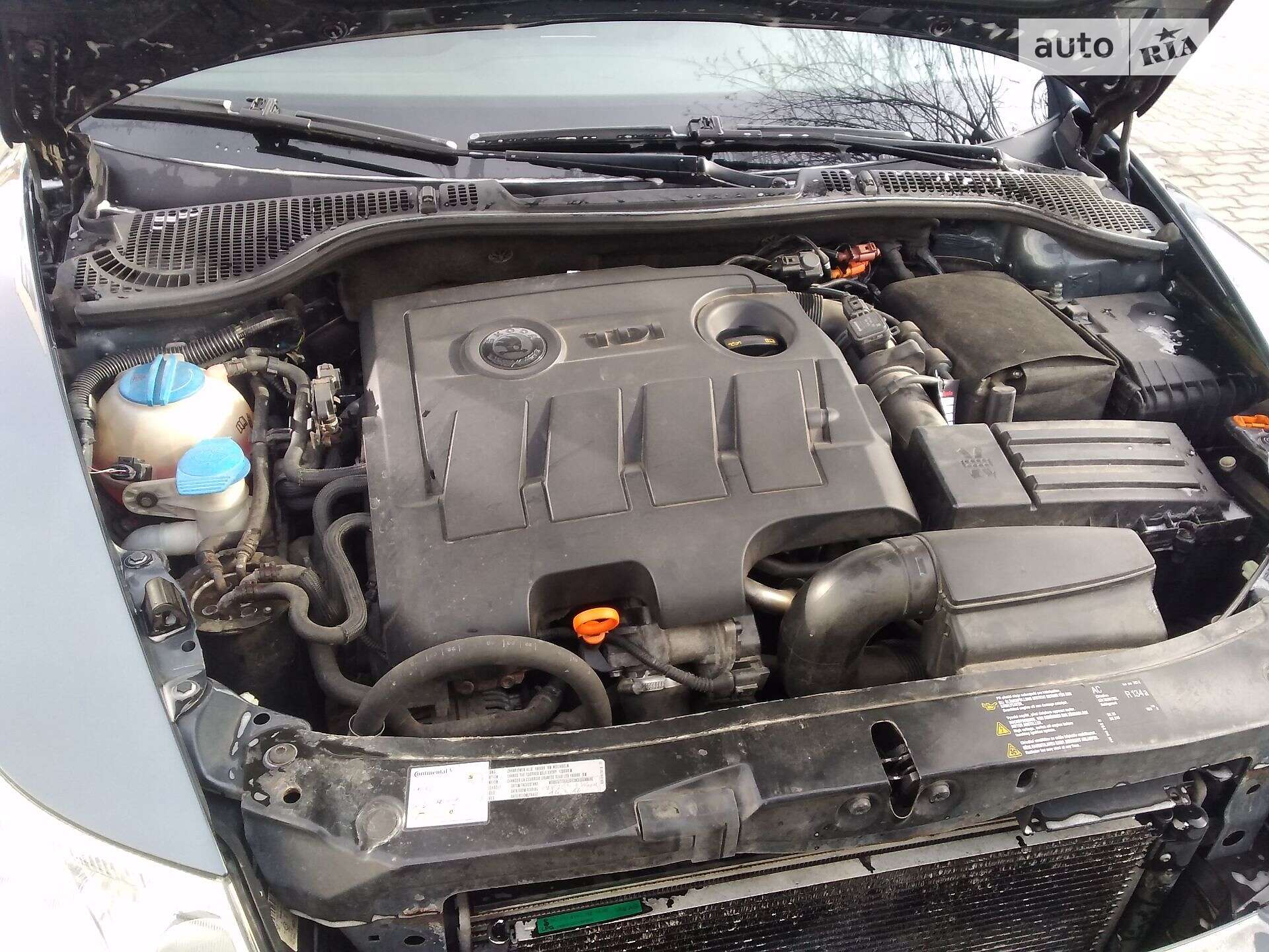 Skoda Octavia 2010 VIN TMBHT61Z8A2121228 фото оголошення 2 з 12