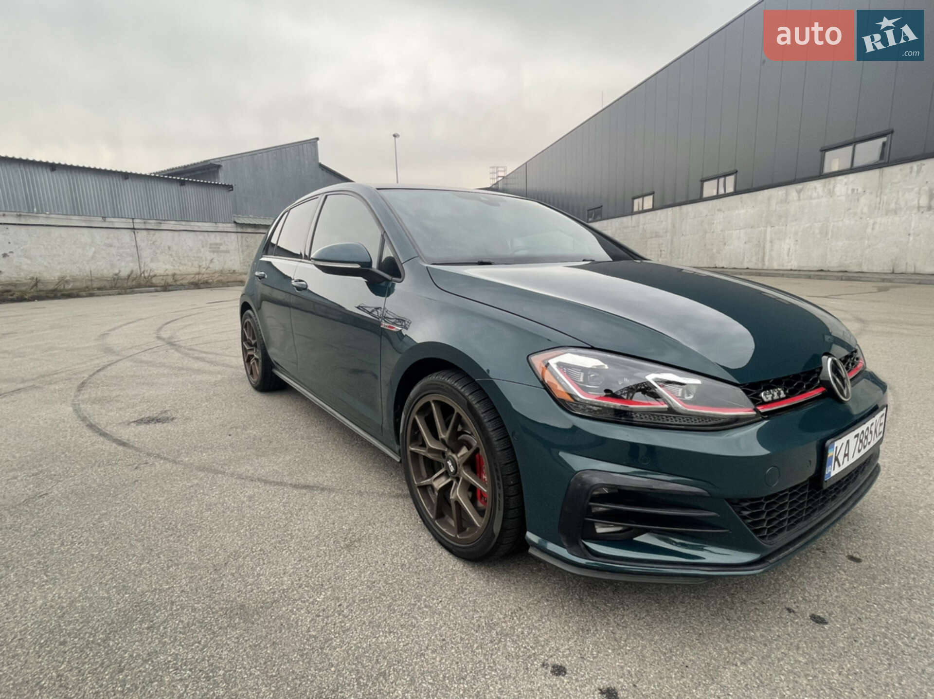 Volkswagen Golf GTI 2017 VIN 3VW447AU7JM255997 фото оголошення 9 з 20