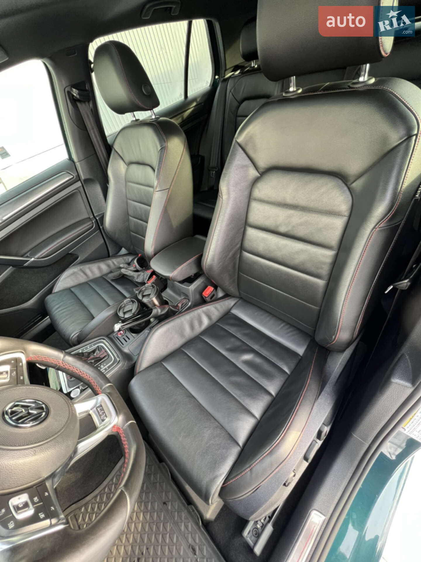 Volkswagen Golf GTI 2017 VIN 3VW447AU7JM255997 фото оголошення 10 з 20