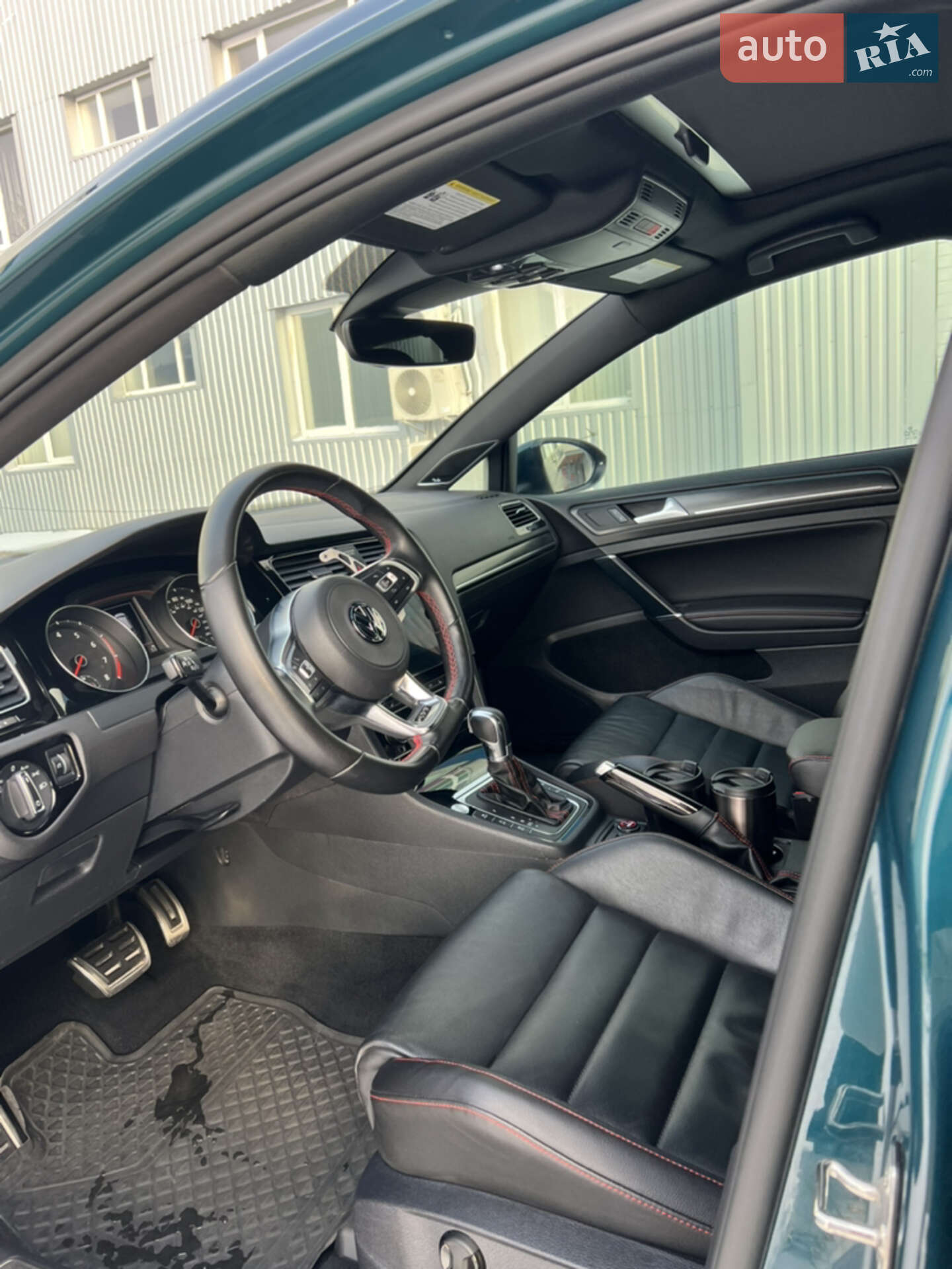 Volkswagen Golf GTI 2017 VIN 3VW447AU7JM255997 фото оголошення 13 з 20