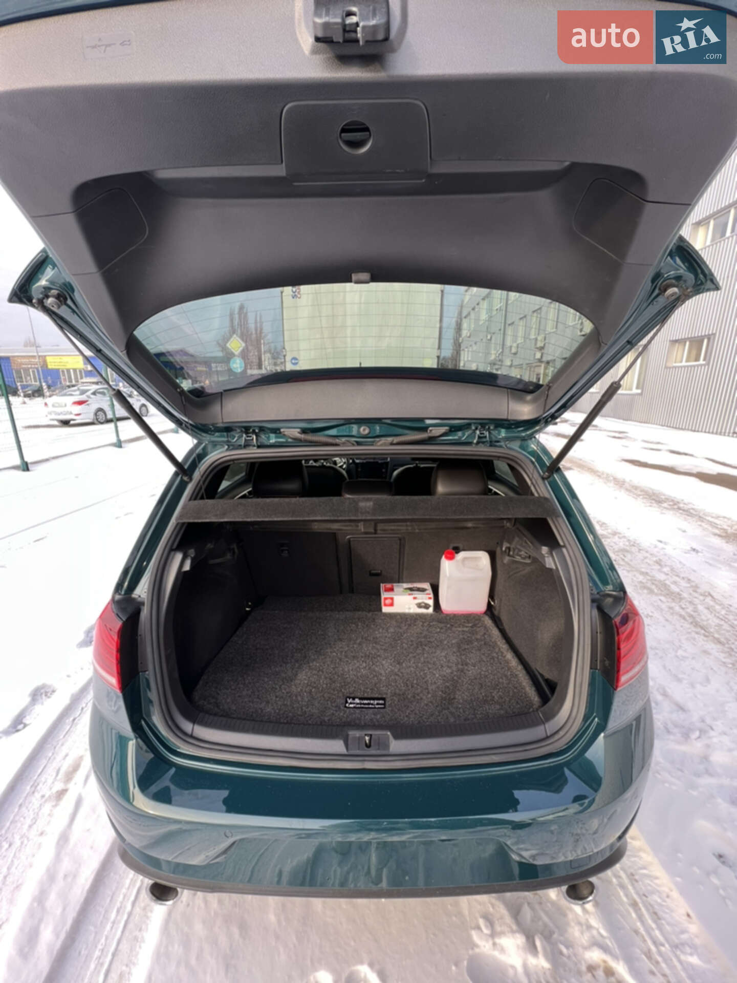 Volkswagen Golf GTI 2017 VIN 3VW447AU7JM255997 фото оголошення 16 з 20