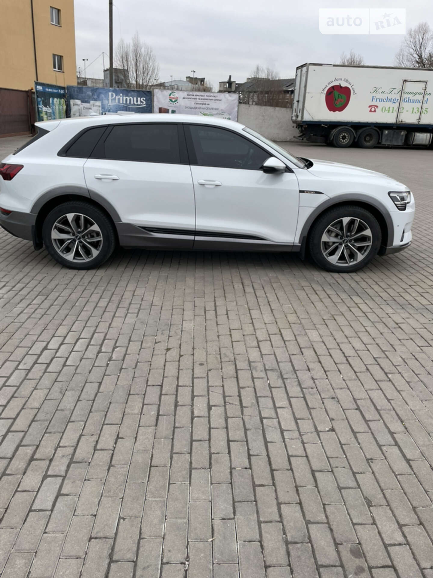 Audi e-tron 2020 VIN WAUZZZGE1LB025627 фото оголошення 5 з 15