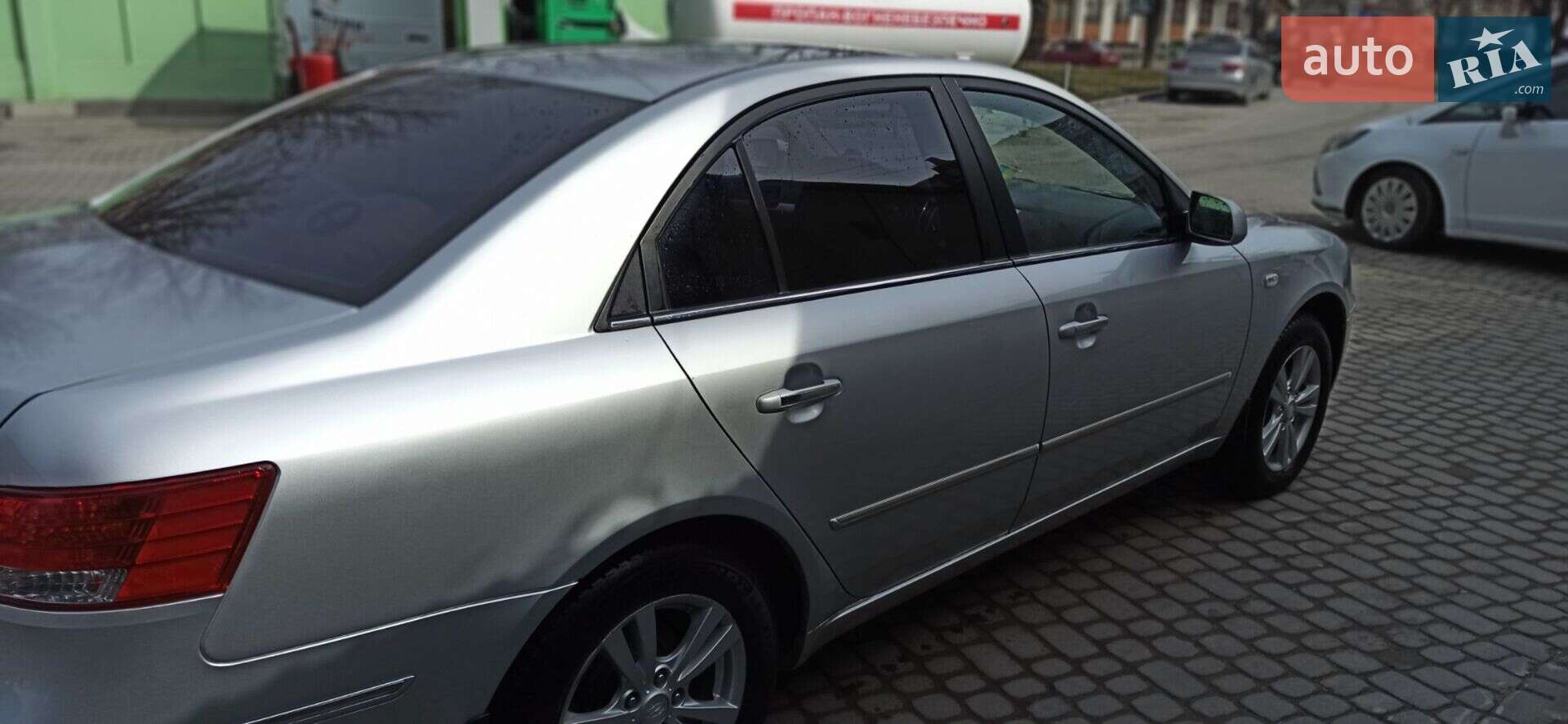 Hyundai Sonata 2009 VIN KMHEU41AP9A654226 фото оголошення 4 з 29