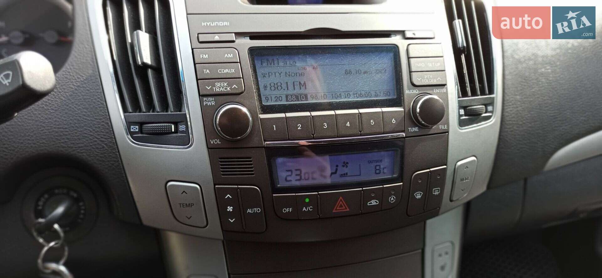 Hyundai Sonata 2009 VIN KMHEU41AP9A654226 фото оголошення 19 з 29