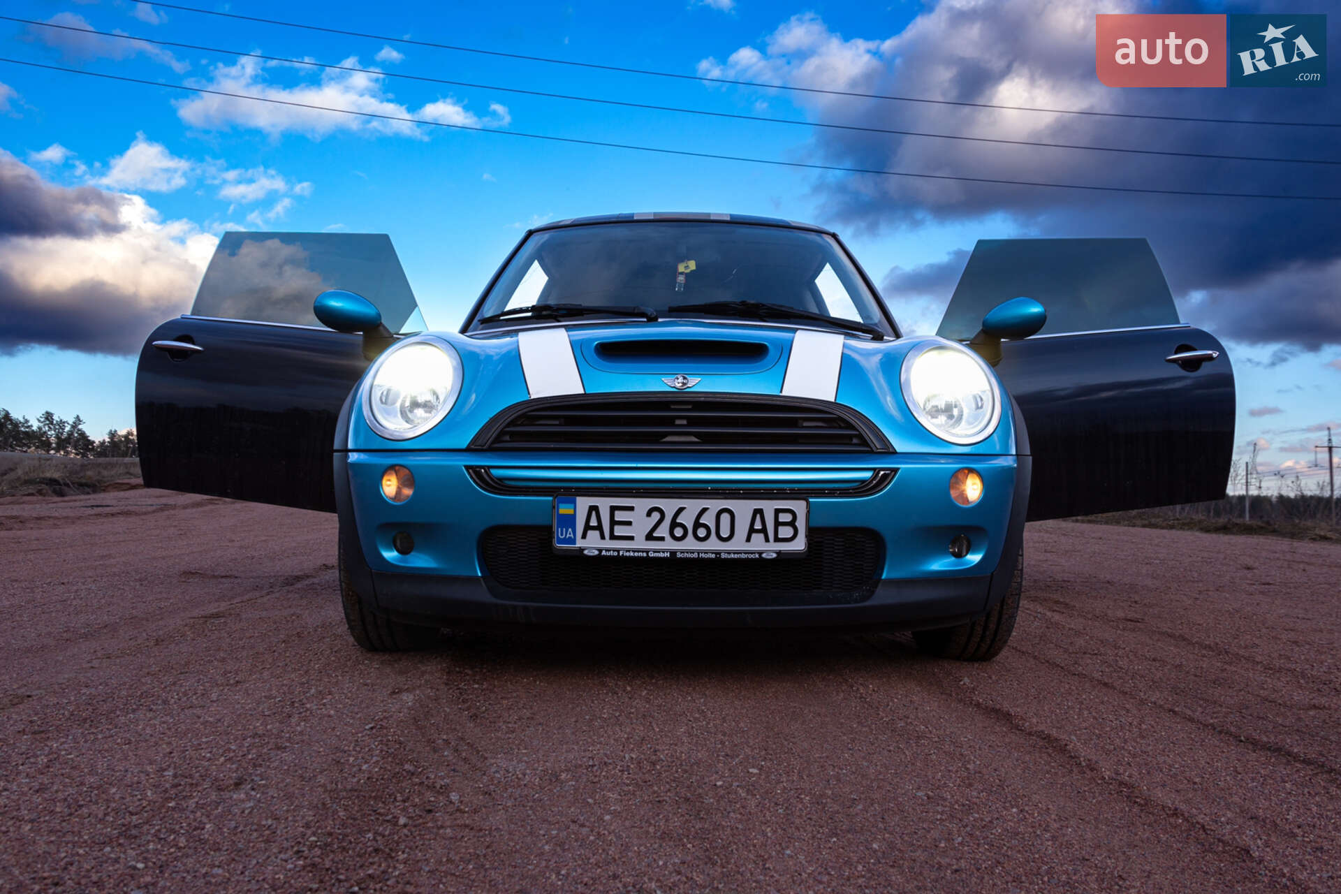 MINI Hatch 2006 VIN WMWRA31080TA94583 фото оголошення 2 з 13