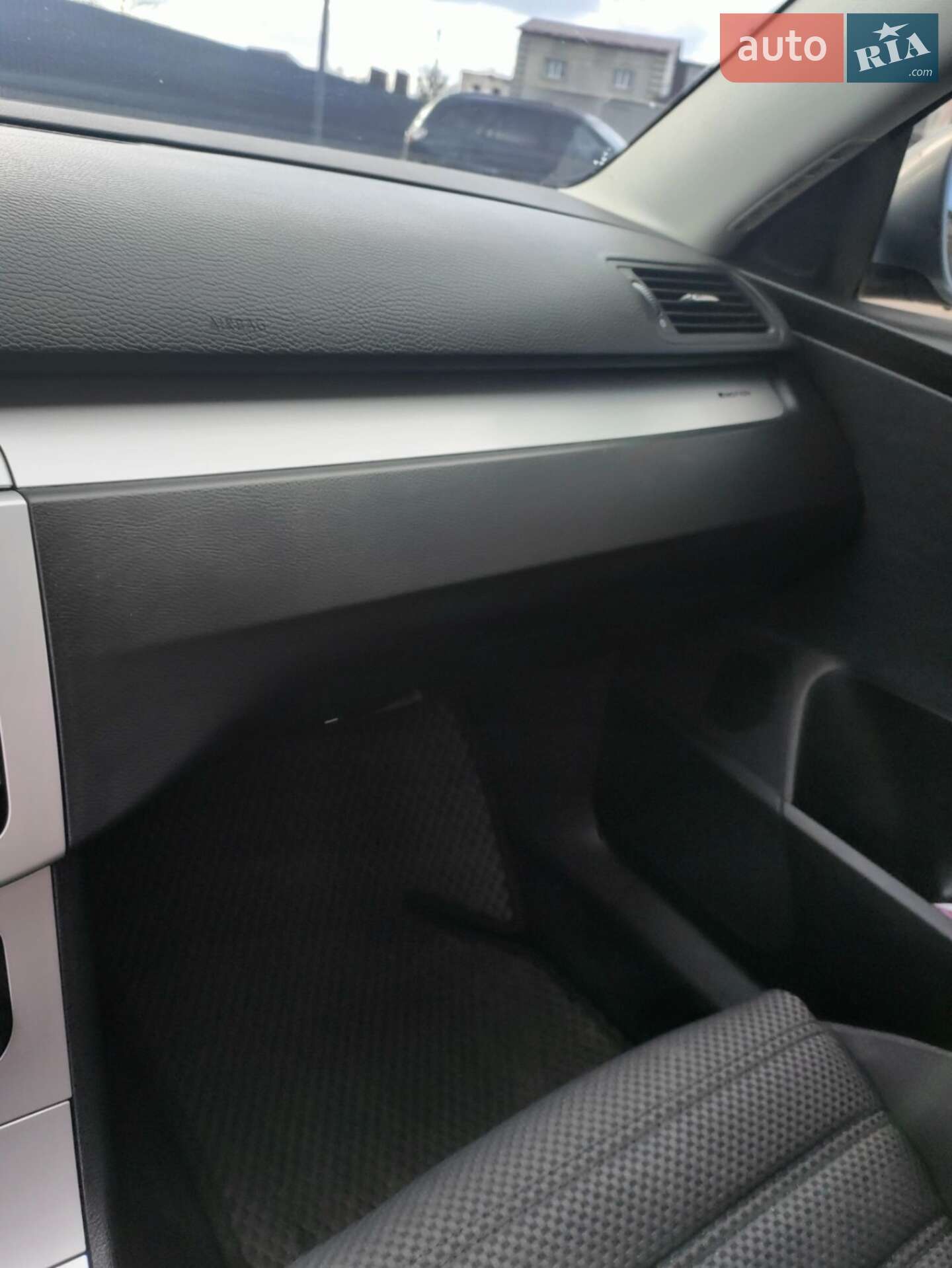 Volkswagen Passat 2010 VIN WVWZZZ3CZAE158840 фото оголошення 38 з 39