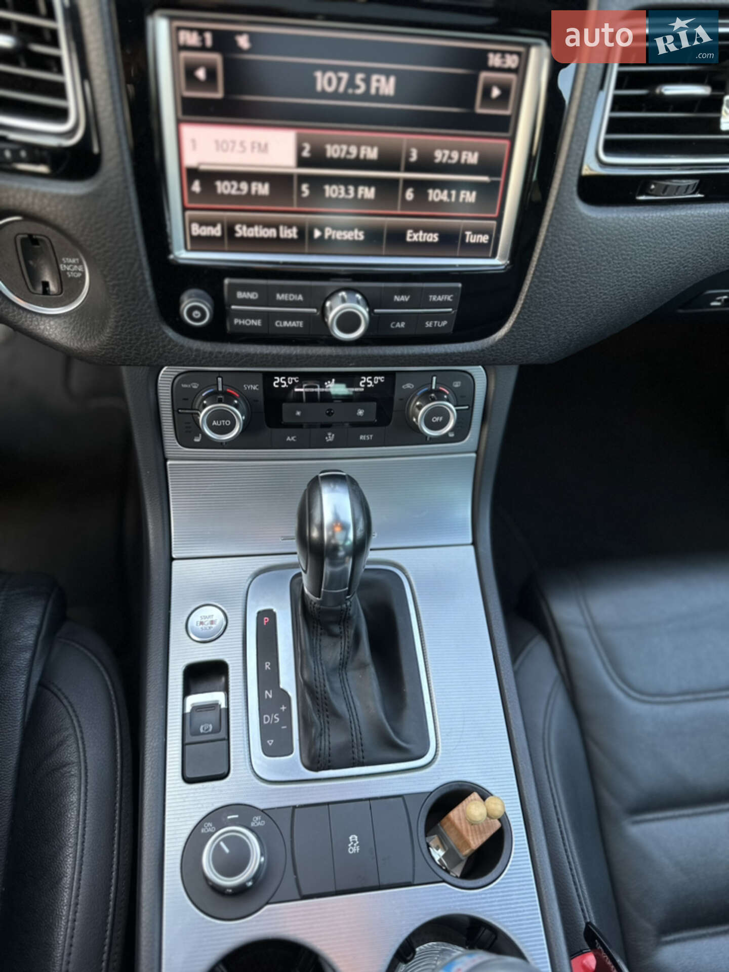 Volkswagen Touareg 2013 VIN WVGDF9BP9ED007670 фото оголошення 17 з 26