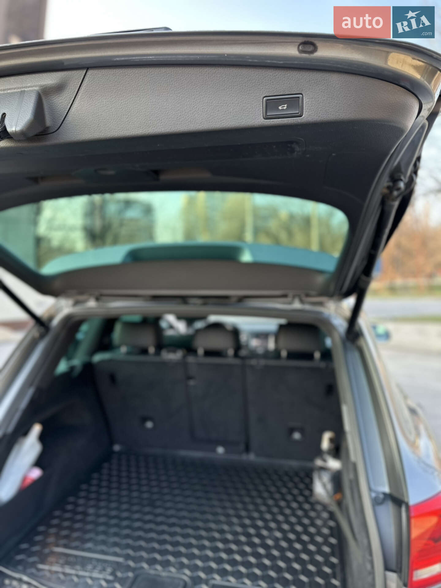 Volkswagen Touareg 2013 VIN WVGDF9BP9ED007670 фото оголошення 24 з 26
