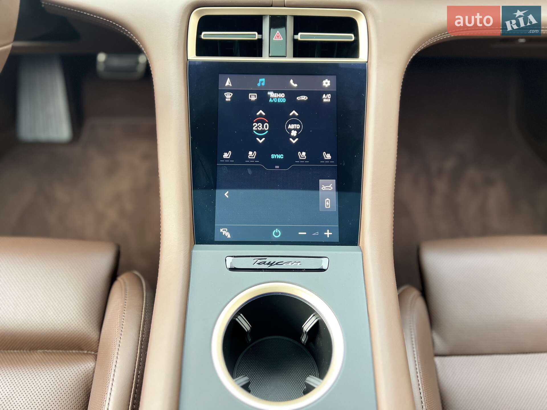Porsche Taycan 2021 VIN WP0ZZZY1ZNSA50284 фото оголошення 43 з 64