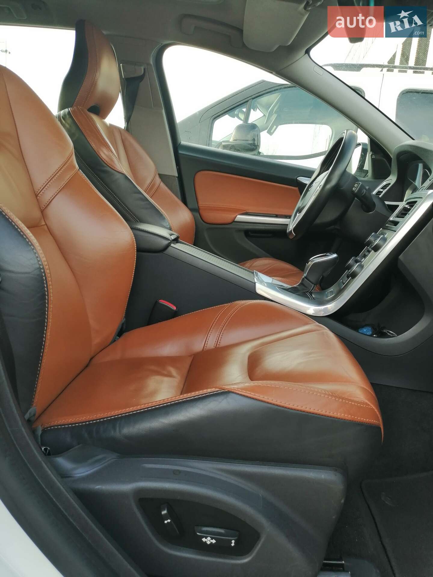 Volvo V60 2014 VIN YV1GWAA50E1191514 фото оголошення 13 з 75