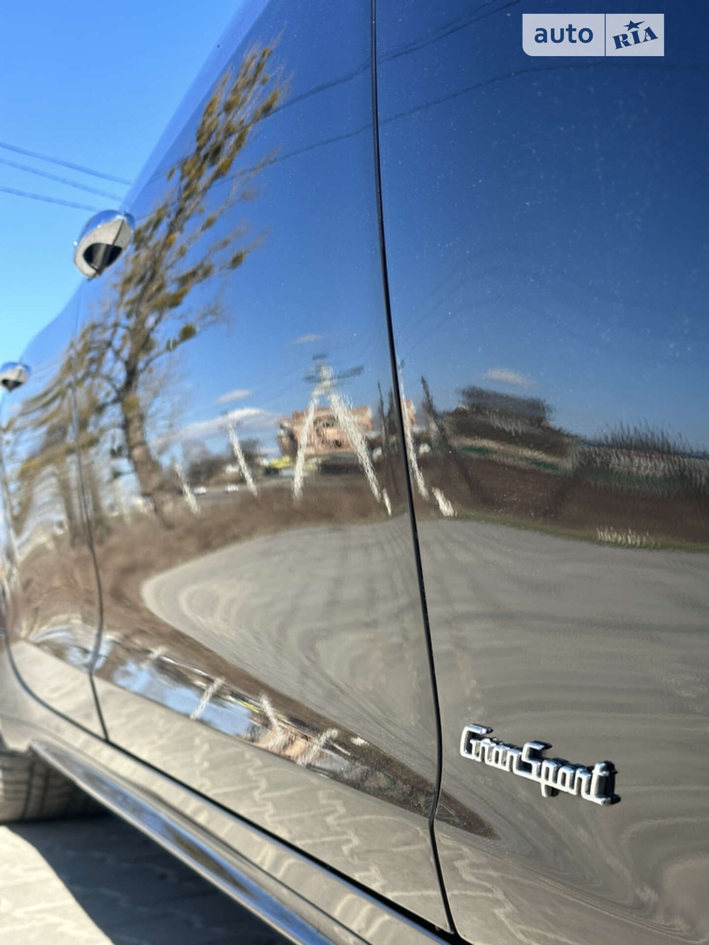 Maserati Quattroporte 2017 VIN ZAM56YPL6J1259876 фото оголошення 19 з 37