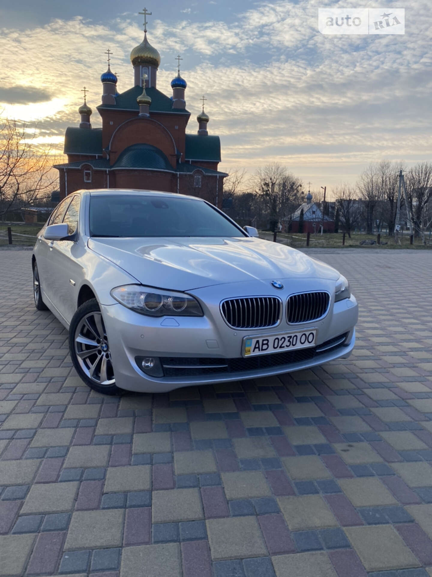 BMW 5 Series 2012 VIN WBAFW11000DY42940 фото оголошення 20 з 34